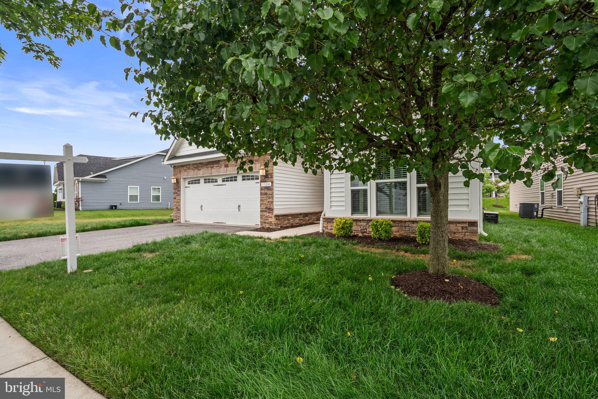 TWO RIVERS - Residential