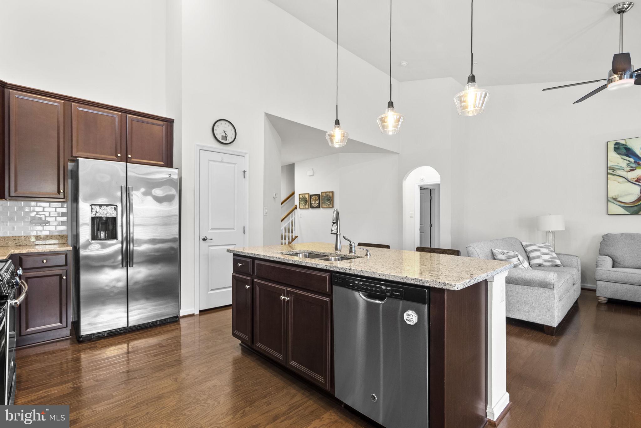 TWO RIVERS - Residential