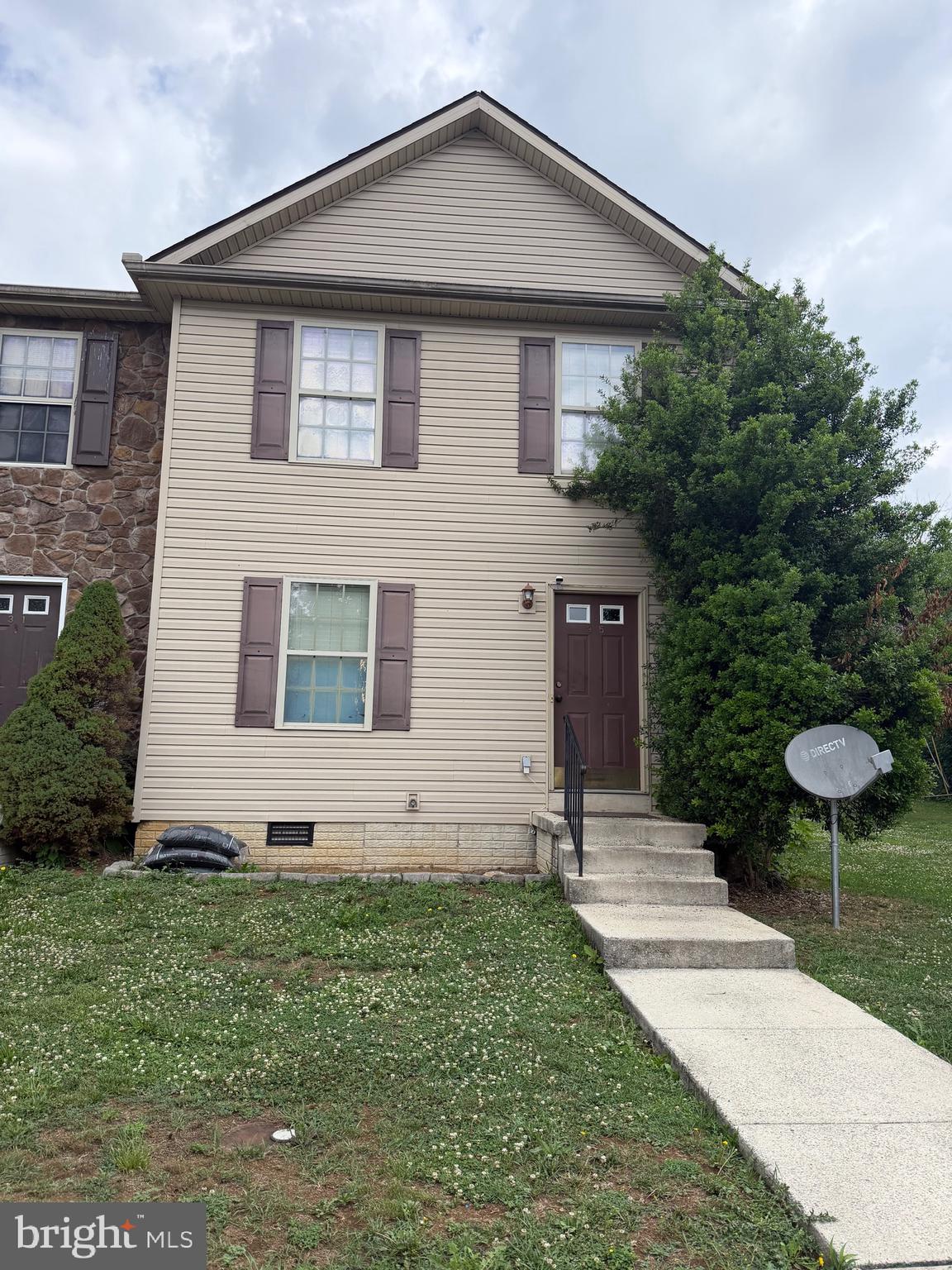 Great opportunity to invest or make this your own with a little TLC. Coming soon! Stay tuned for more!