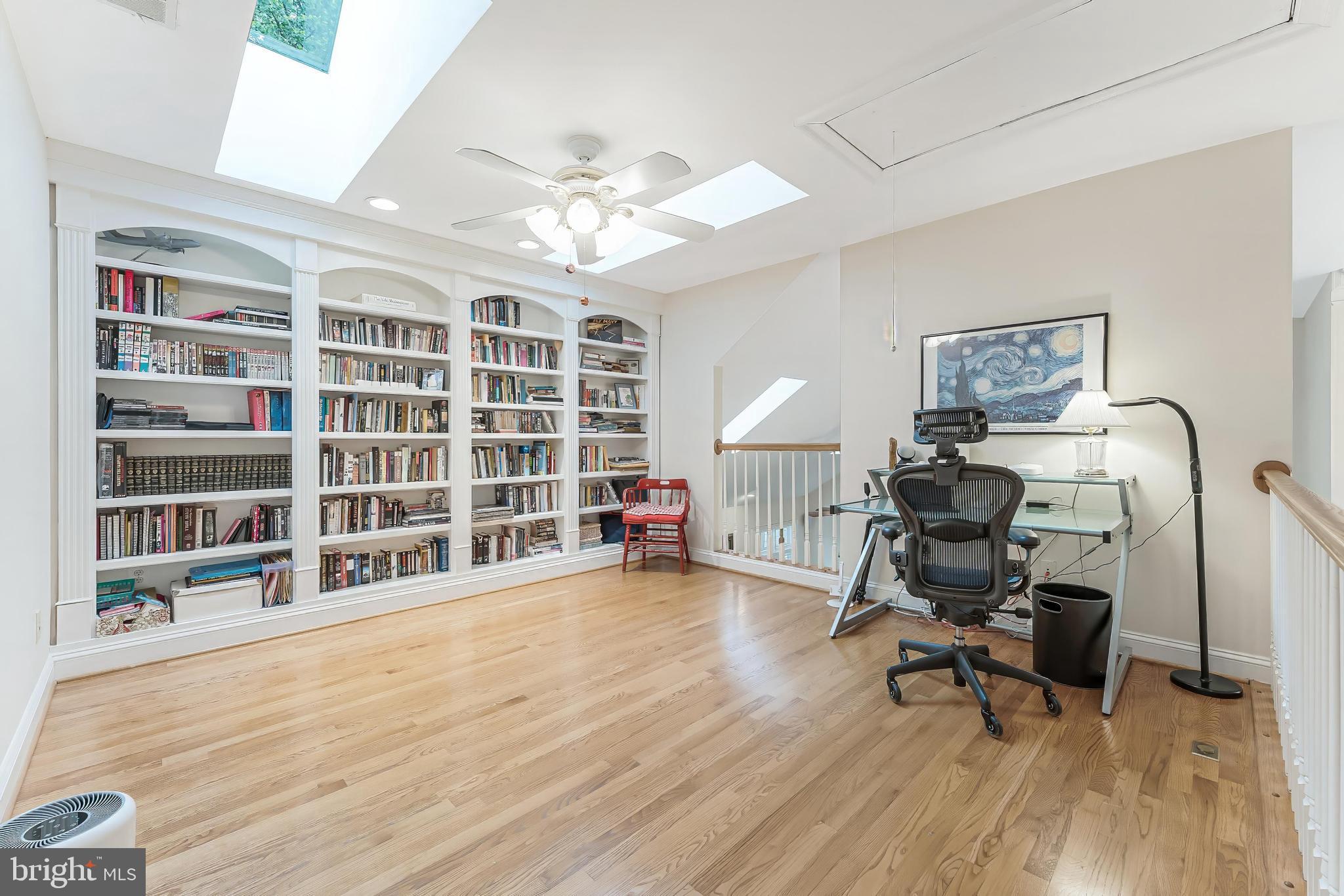 FAIRFAX FARMS - Residential