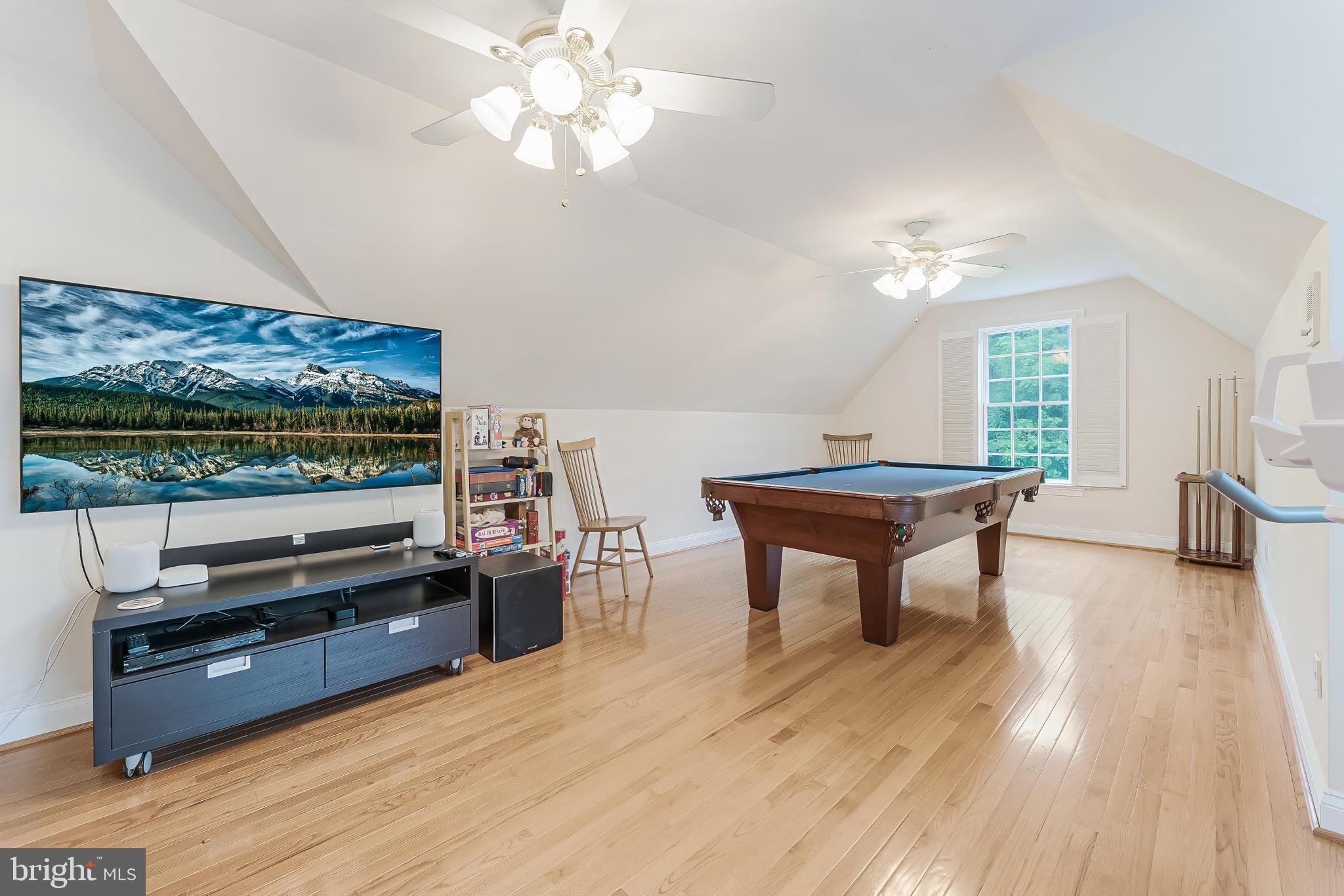 FAIRFAX FARMS - Residential