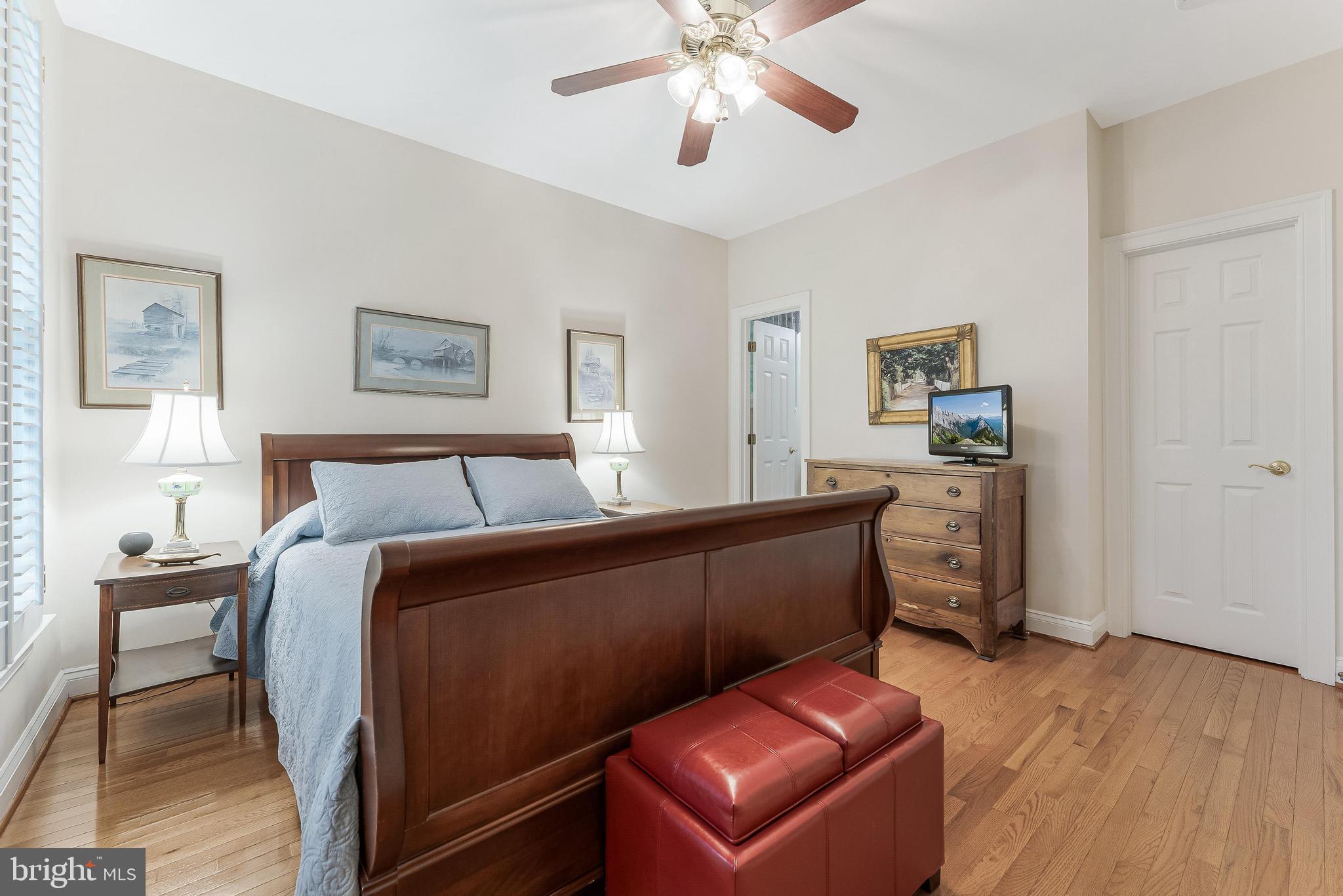 FAIRFAX FARMS - Residential