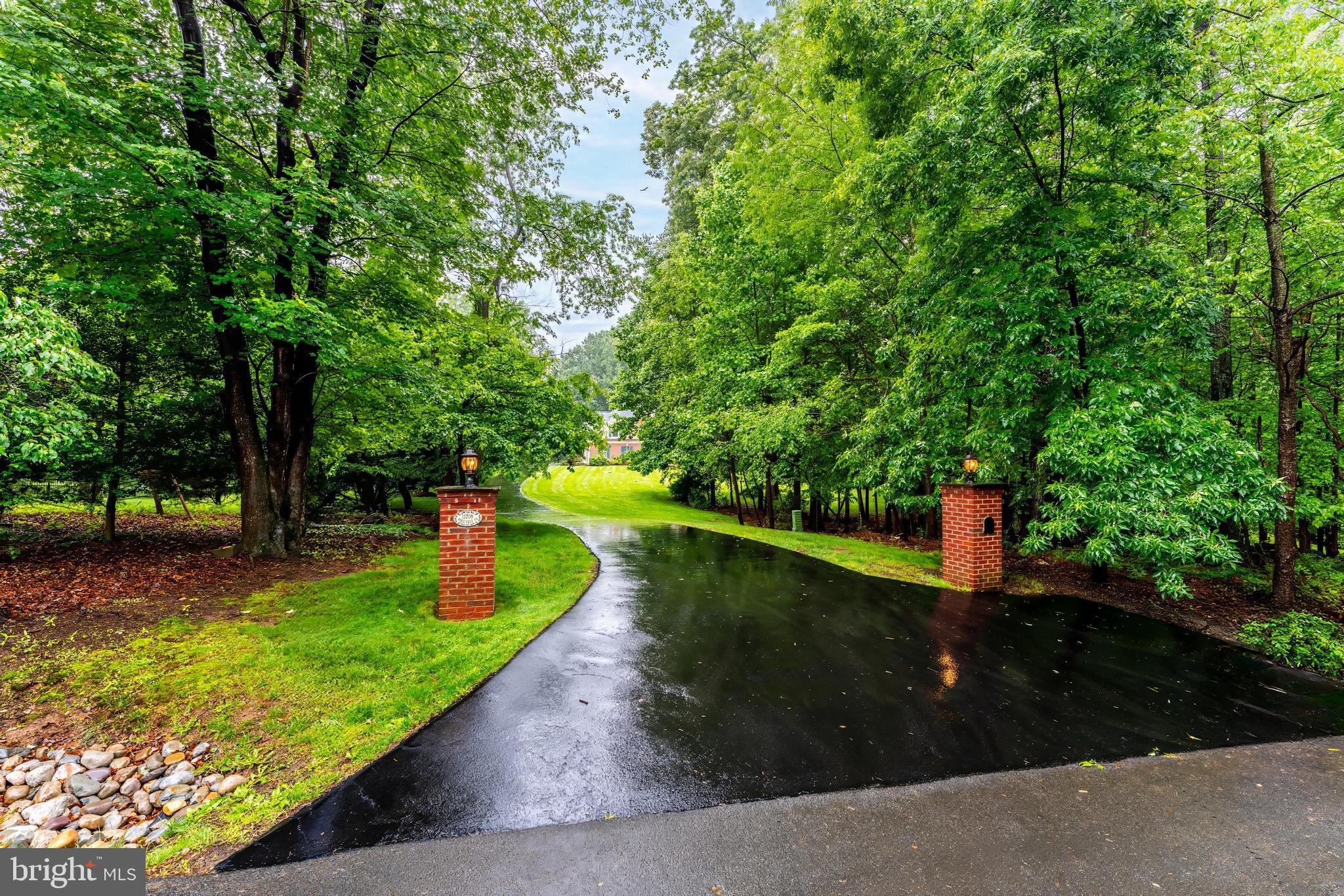 FAIRFAX FARMS - Residential