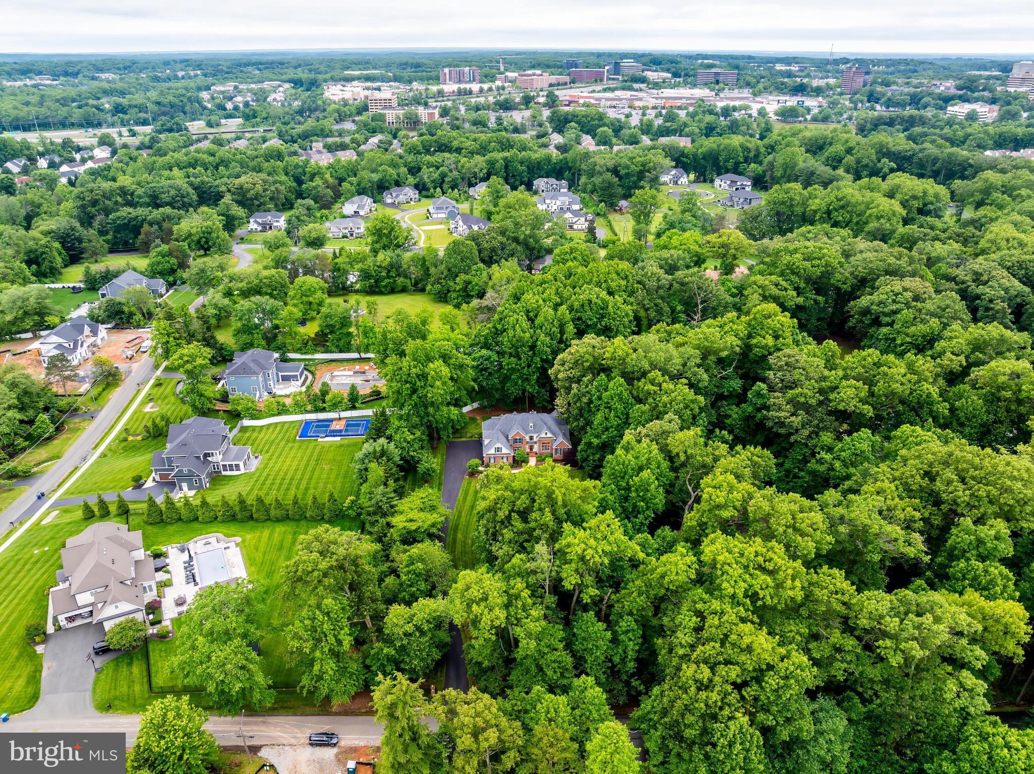 FAIRFAX FARMS - Residential