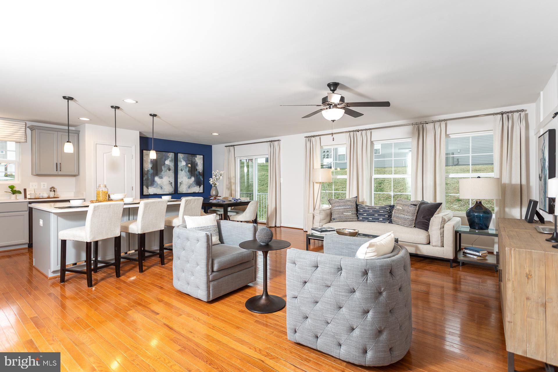 KING'S CROSSING - Residential