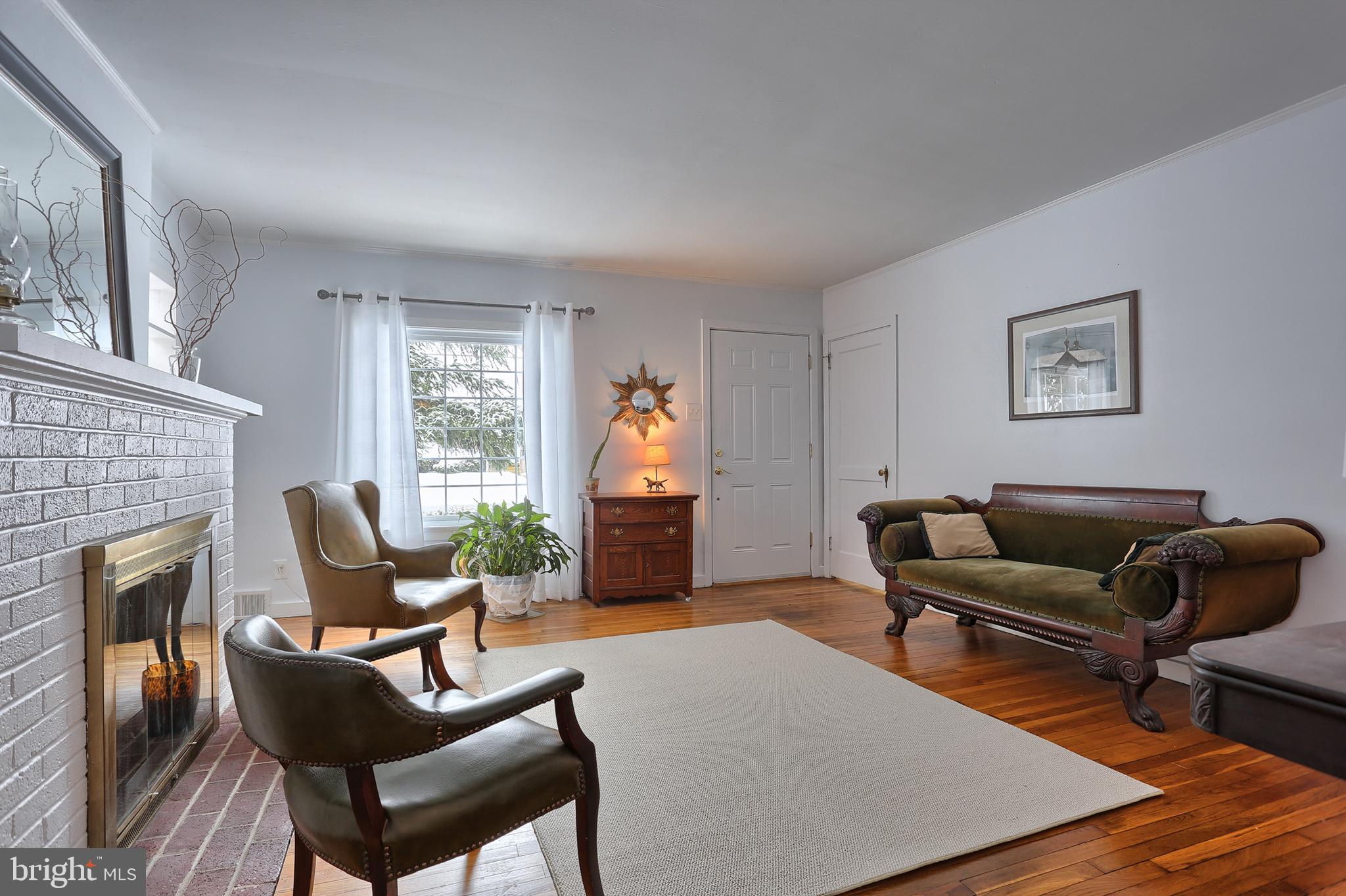 LAWNTON - Residential
