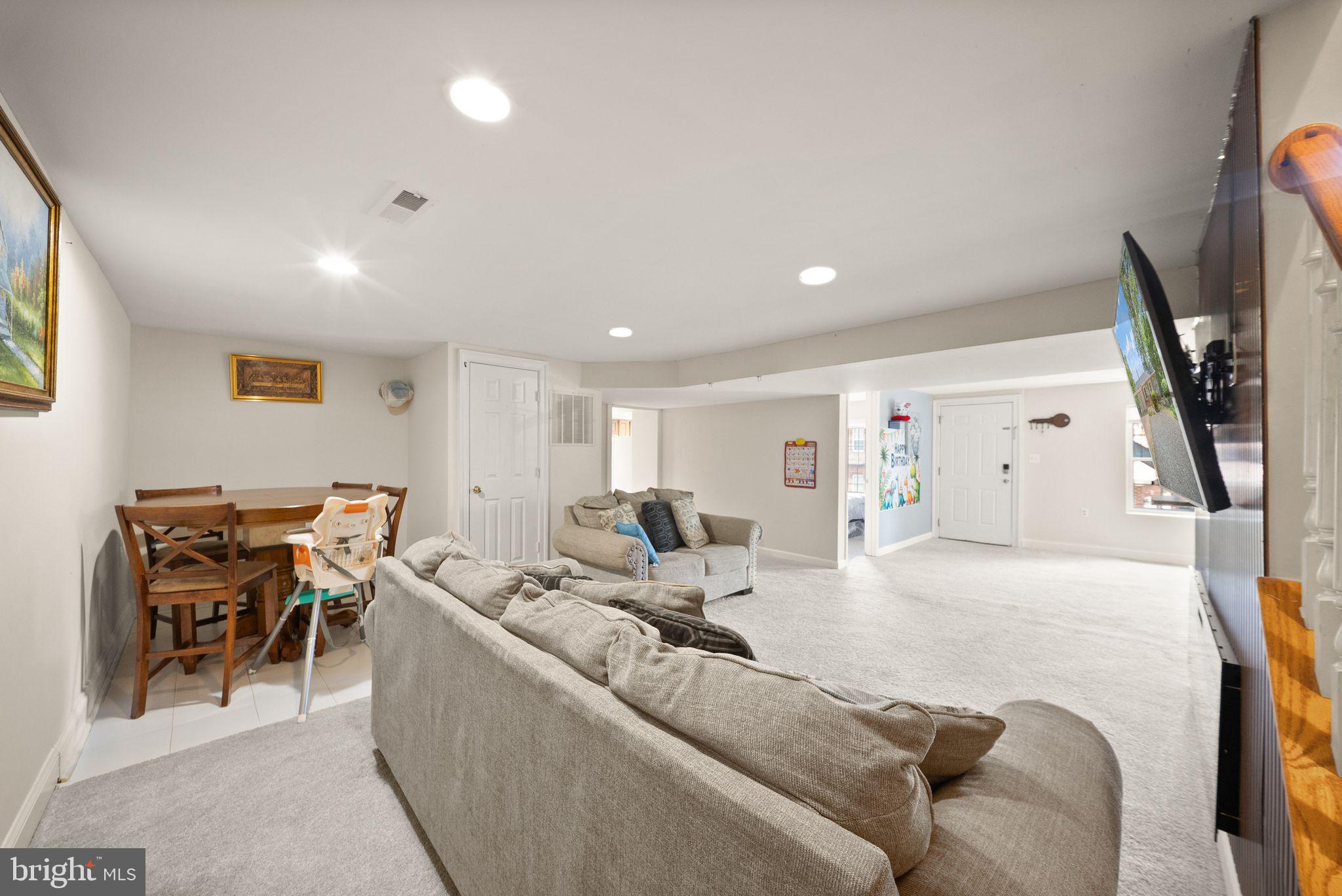 STAFFORD HEIGHTS - Residential