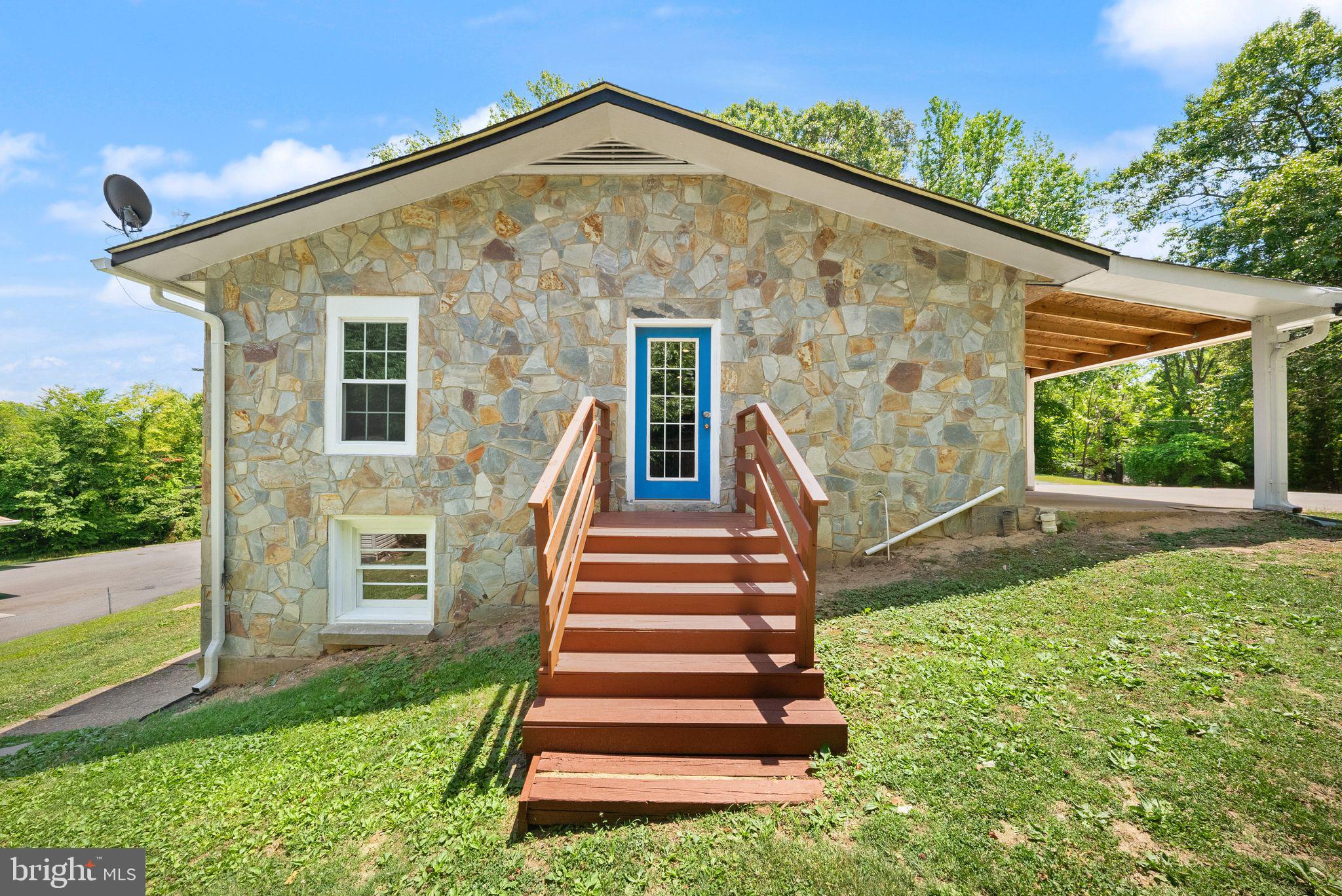 STAFFORD HEIGHTS - Residential