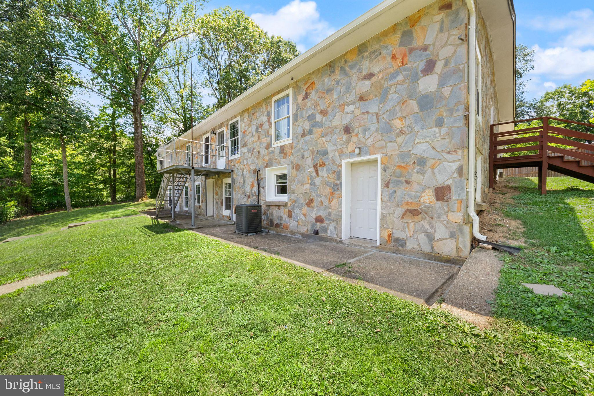STAFFORD HEIGHTS - Residential