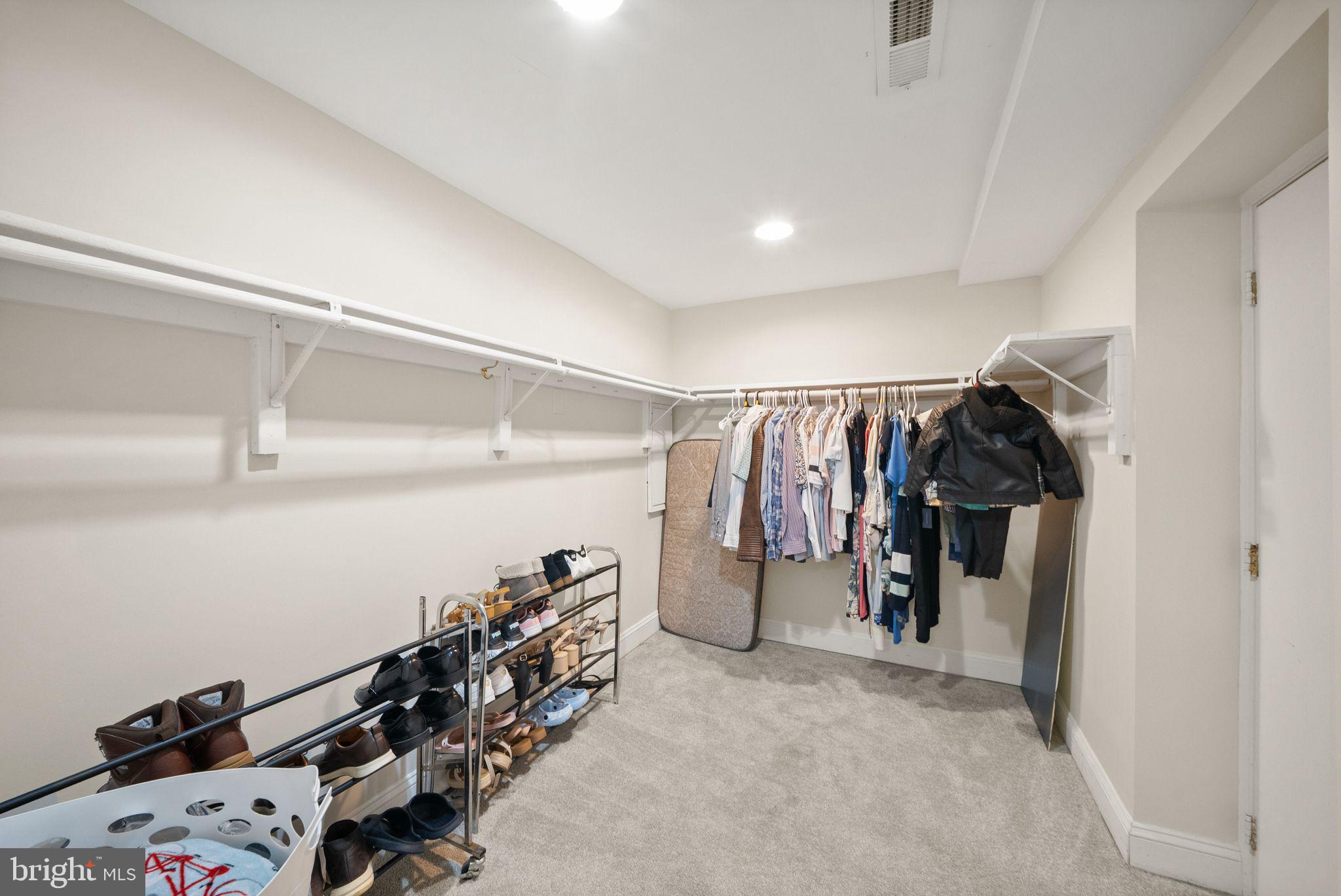 STAFFORD HEIGHTS - Residential