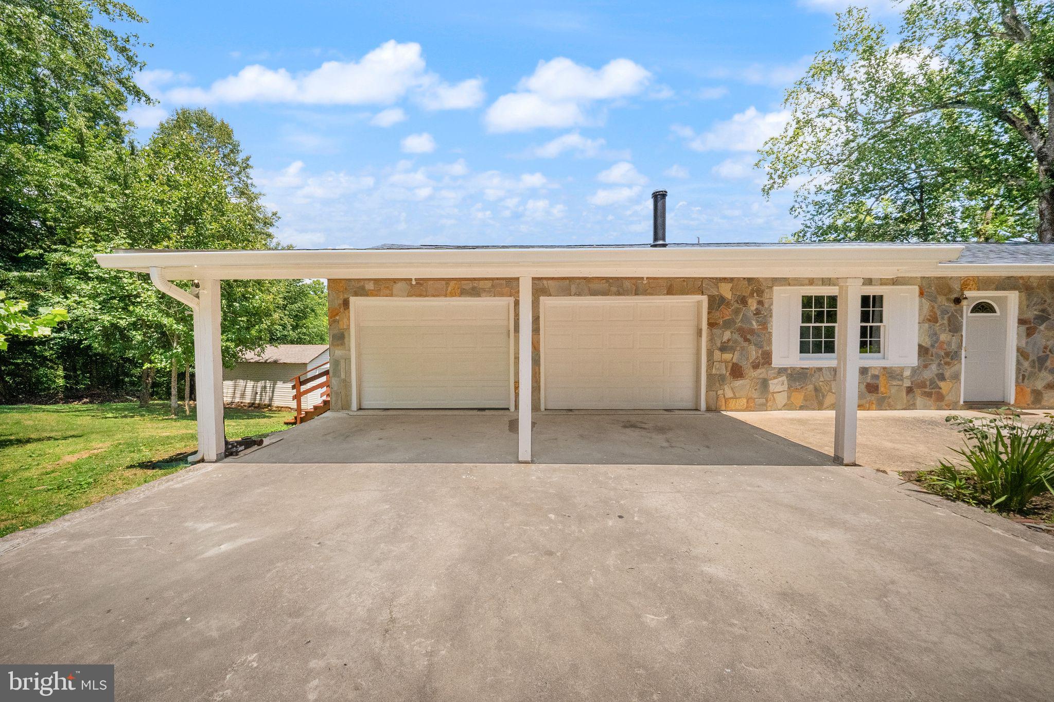 STAFFORD HEIGHTS - Residential