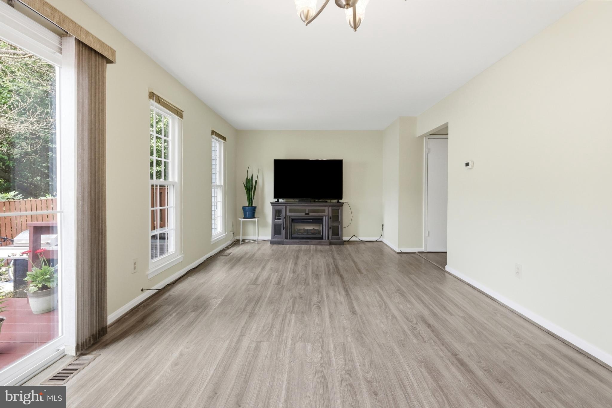 ROLLING ACRES - Residential