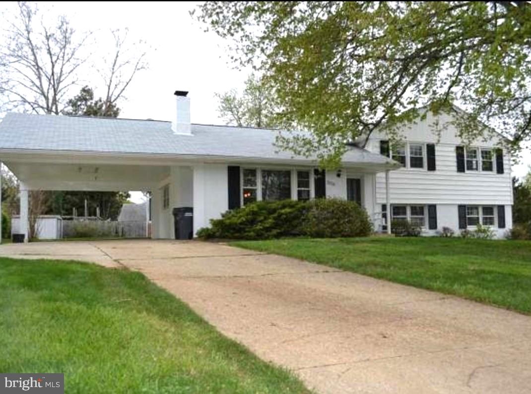 Welcome to this  3-bedroom, 2-full bath dream home located in the sought-after Ravensworth neighborhood, known for its convenience and fantastic community atmosphere. This property is a commuter's dream, offering easy access to transportation options while being surrounded by an incredible community.
This meticulously cared-for home is a testament to the owner's love and attention. Step inside to discover a beautifully updated interior that combines modern elegance with comfort. The focal point of the home is the gourmet kitchen, where culinary enthusiasts will appreciate top-of-the-line appliances and stylish finishes. The entire home exudes a sense of sophistication and warmth. 

One of the standout features of this property is the expansive sunroom addition, flooded with natural light. This versatile space is perfect for relaxation or entertaining. 
The lower level of the home is not to be overlooked, offering a private entrance and featuring a custom tile mudroom.

Walk to Shopping: Embrace the convenience of being able to stroll to nearby shopping centers for your daily needs.