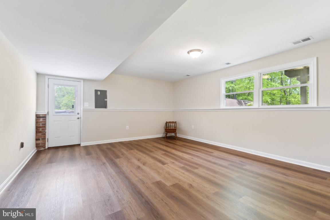 CLARKS RUN - Residential