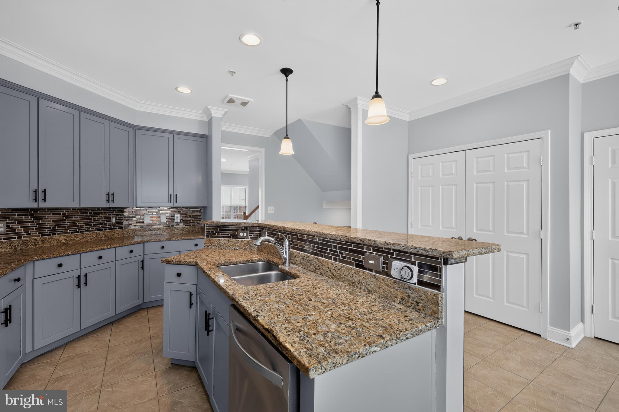 CAMDEN CROSSING - Residential