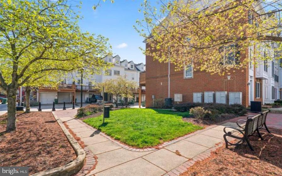 CAMDEN CROSSING - Residential