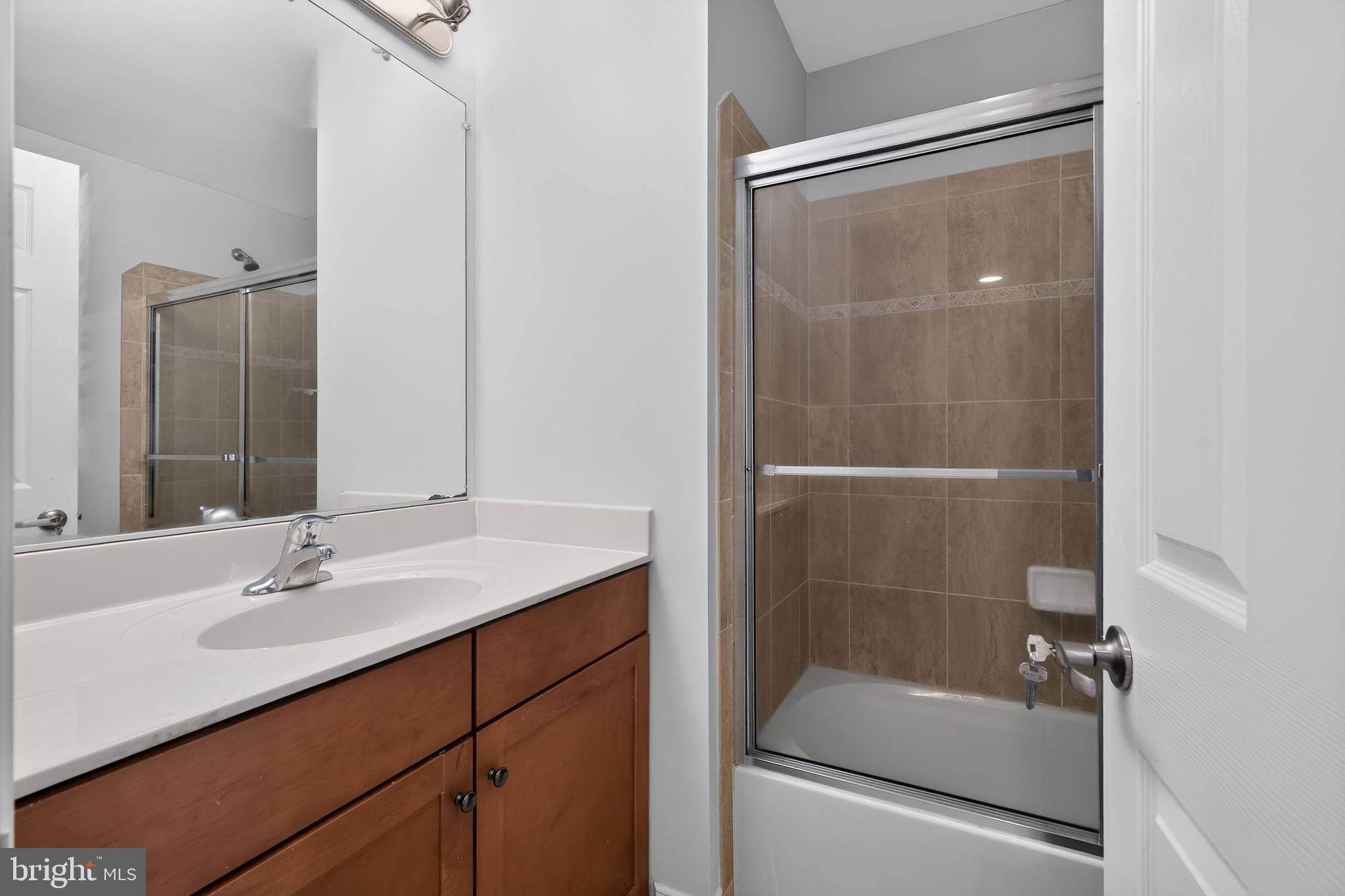 CAMDEN CROSSING - Residential