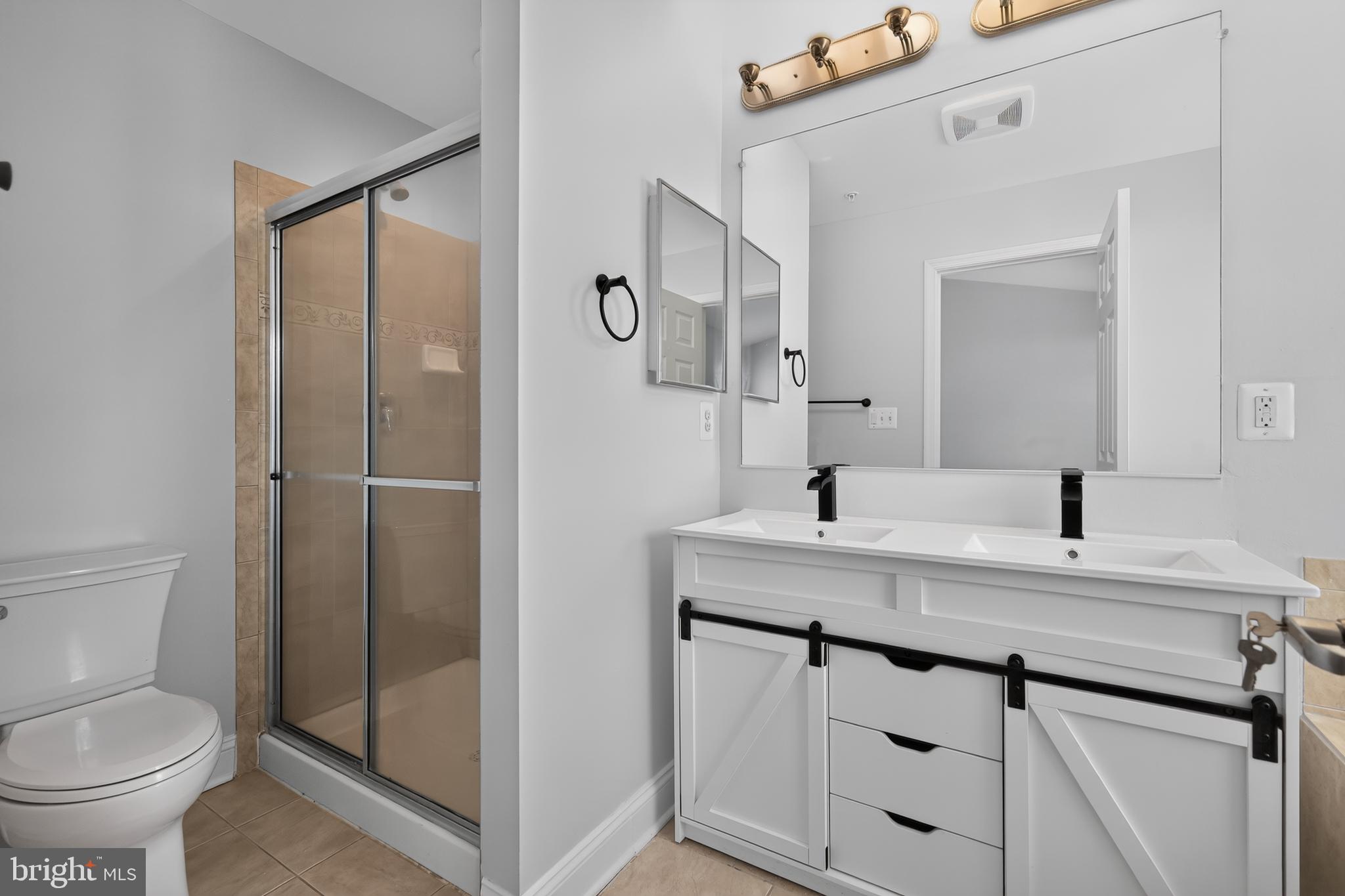 CAMDEN CROSSING - Residential