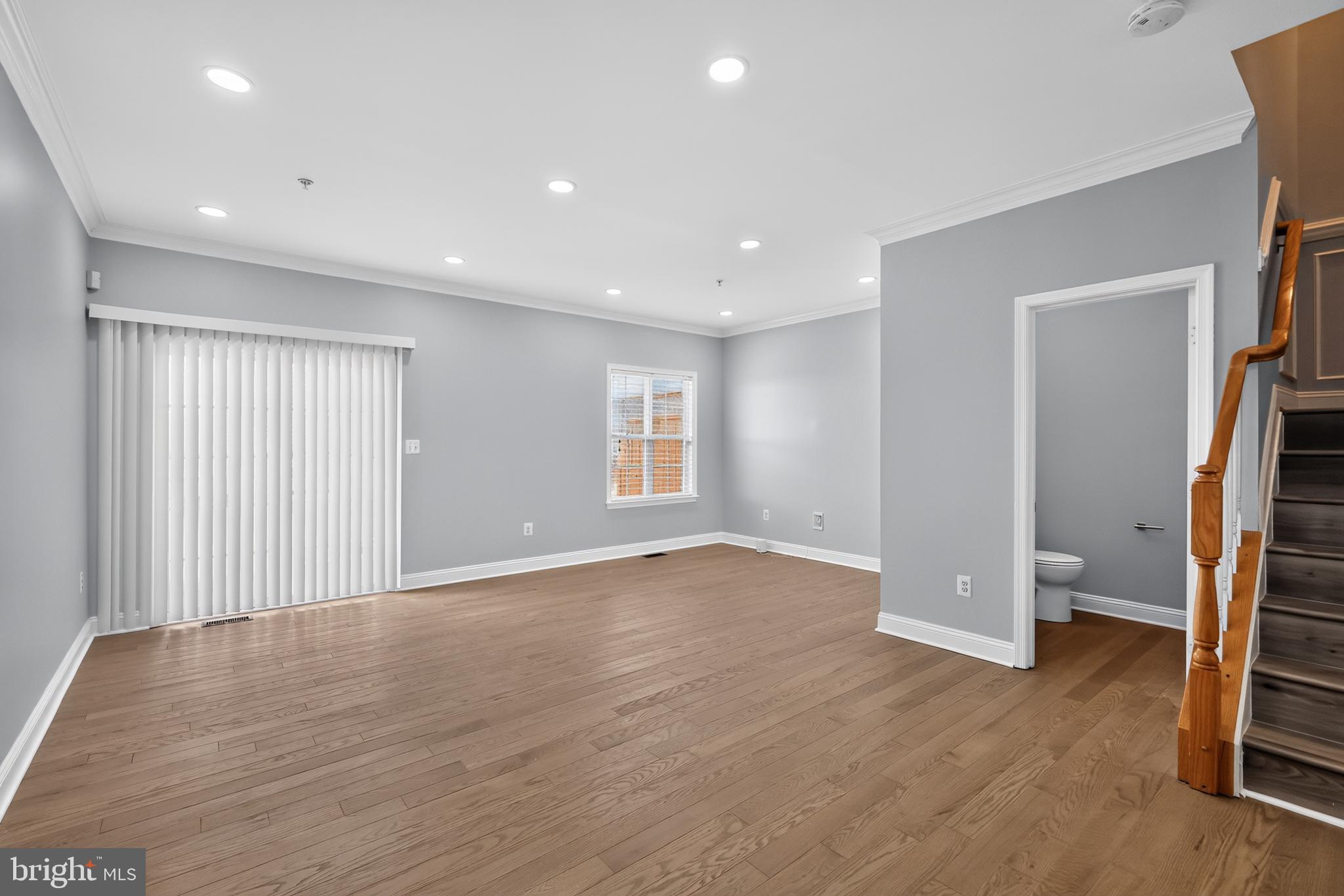 CAMDEN CROSSING - Residential
