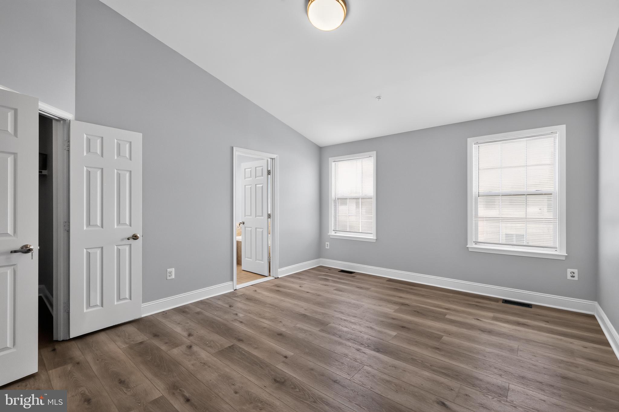 CAMDEN CROSSING - Residential