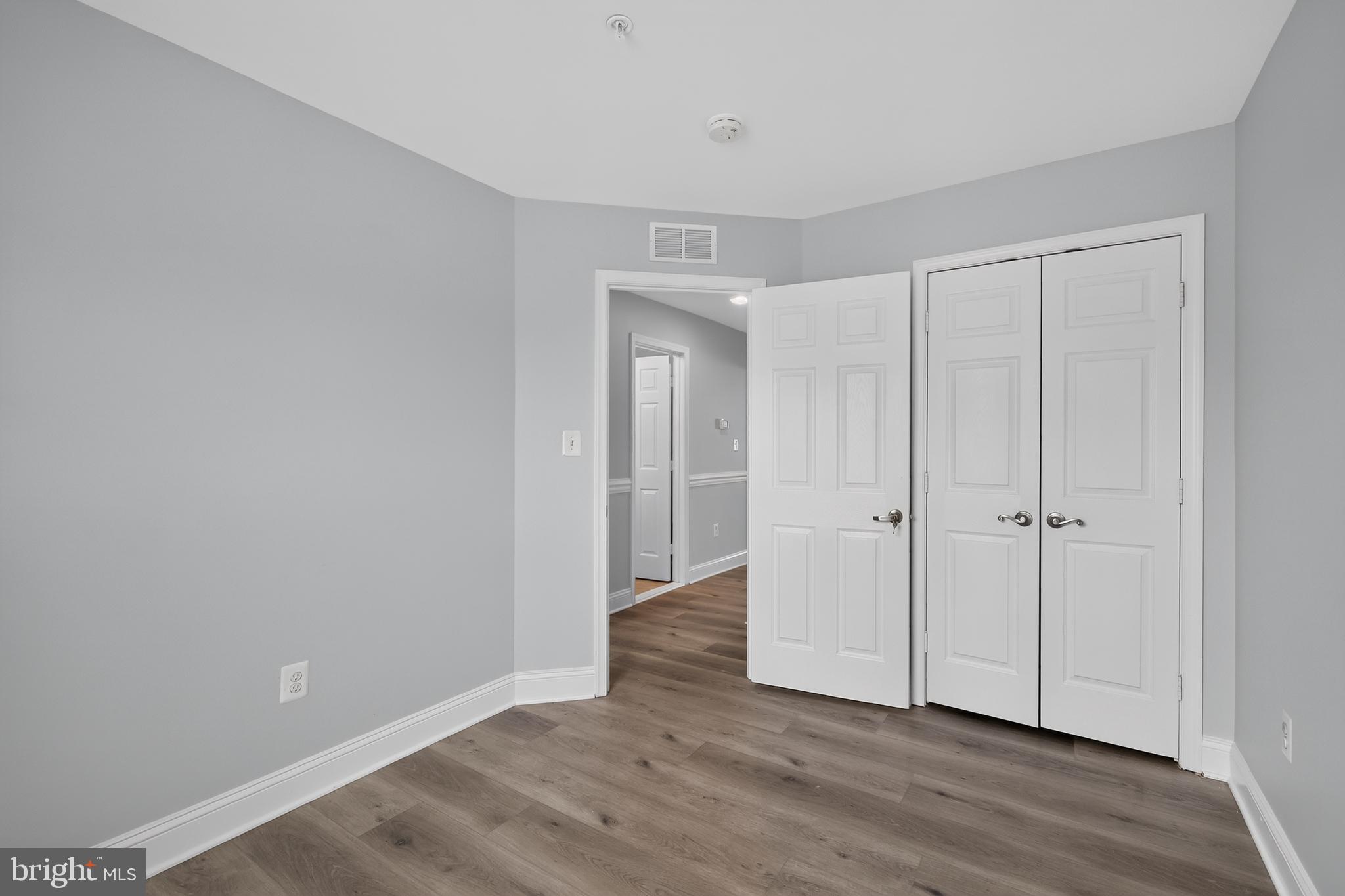 CAMDEN CROSSING - Residential