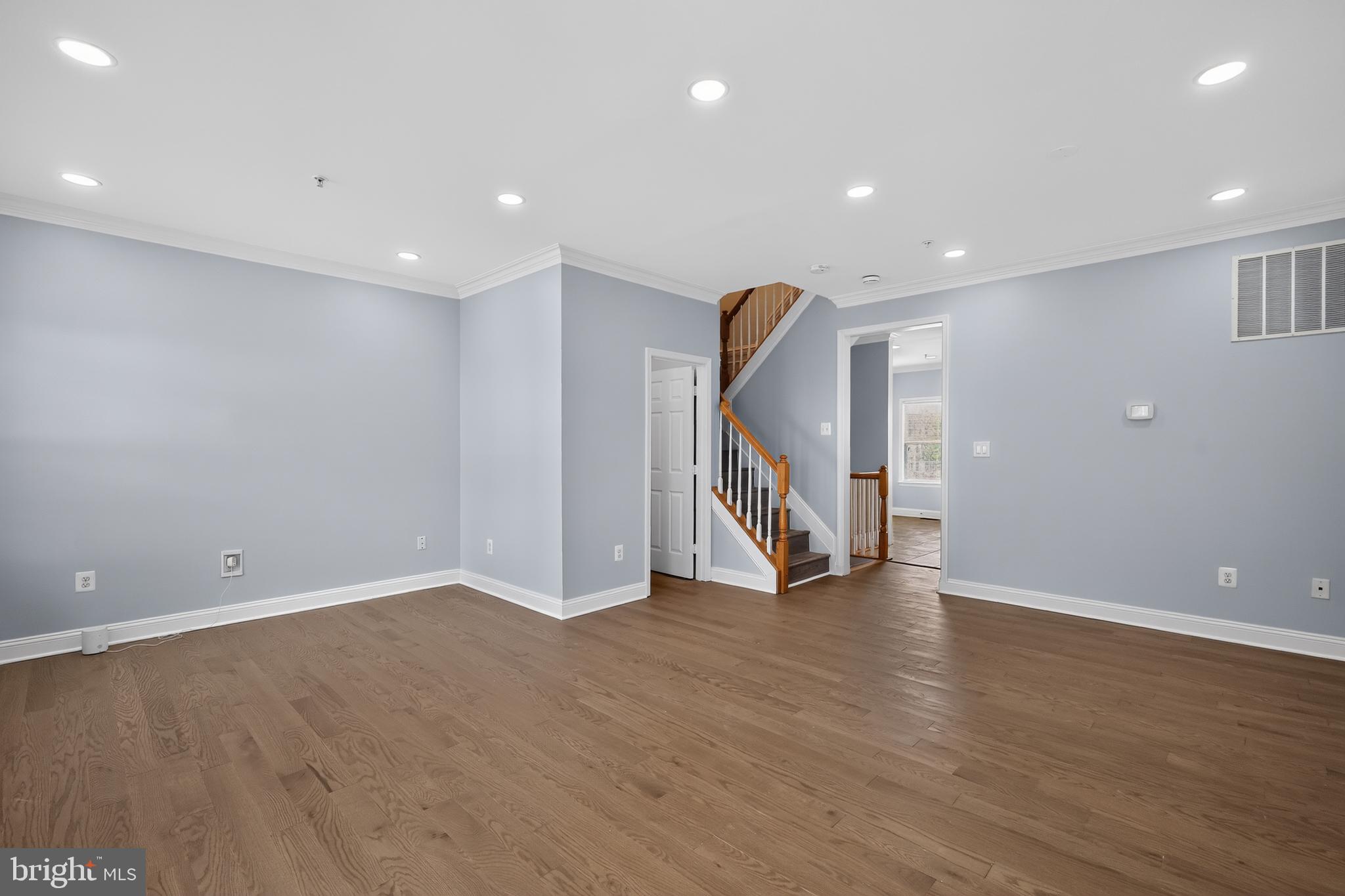 CAMDEN CROSSING - Residential