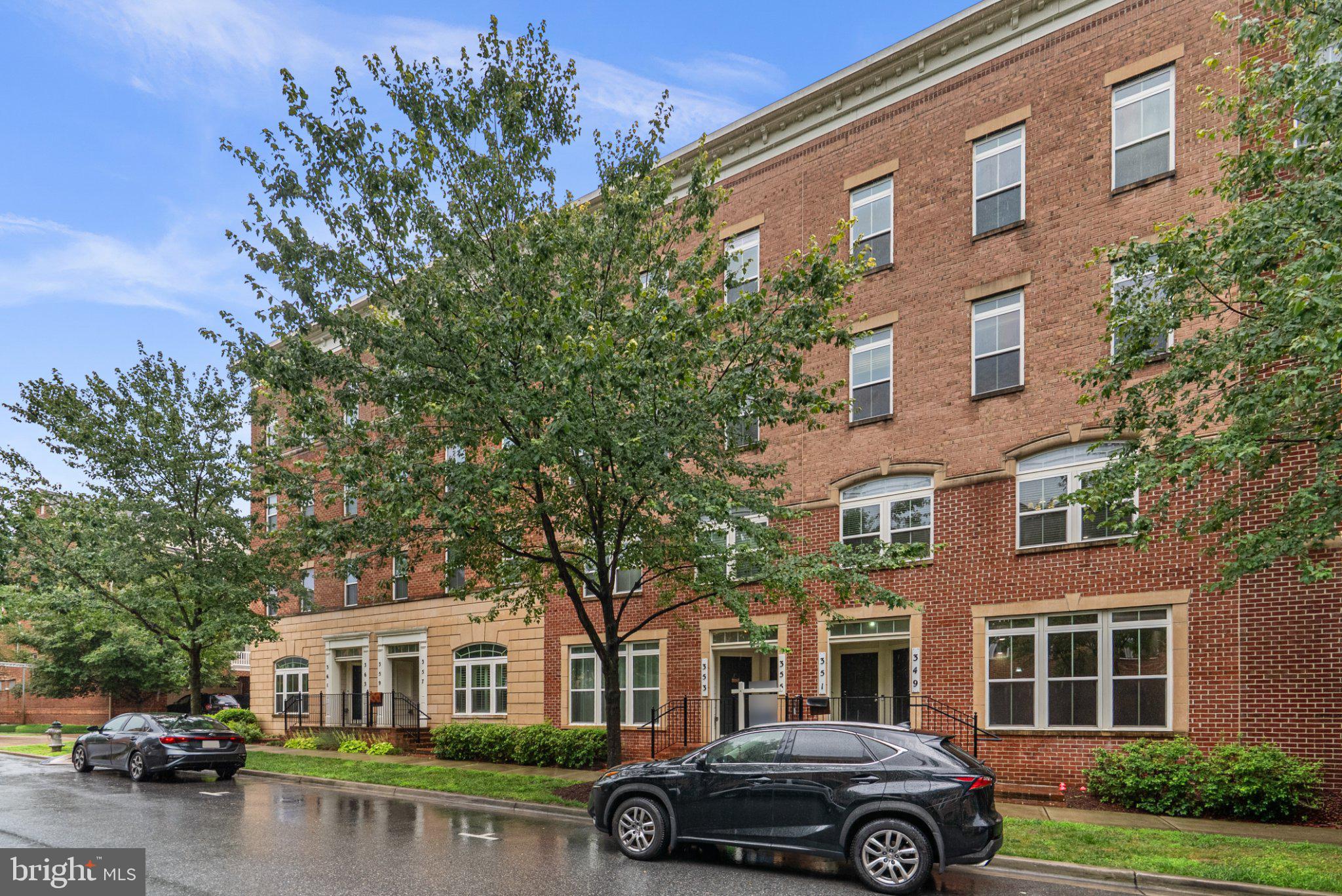 PARKLANDS AT WATKINS MILL - Residential