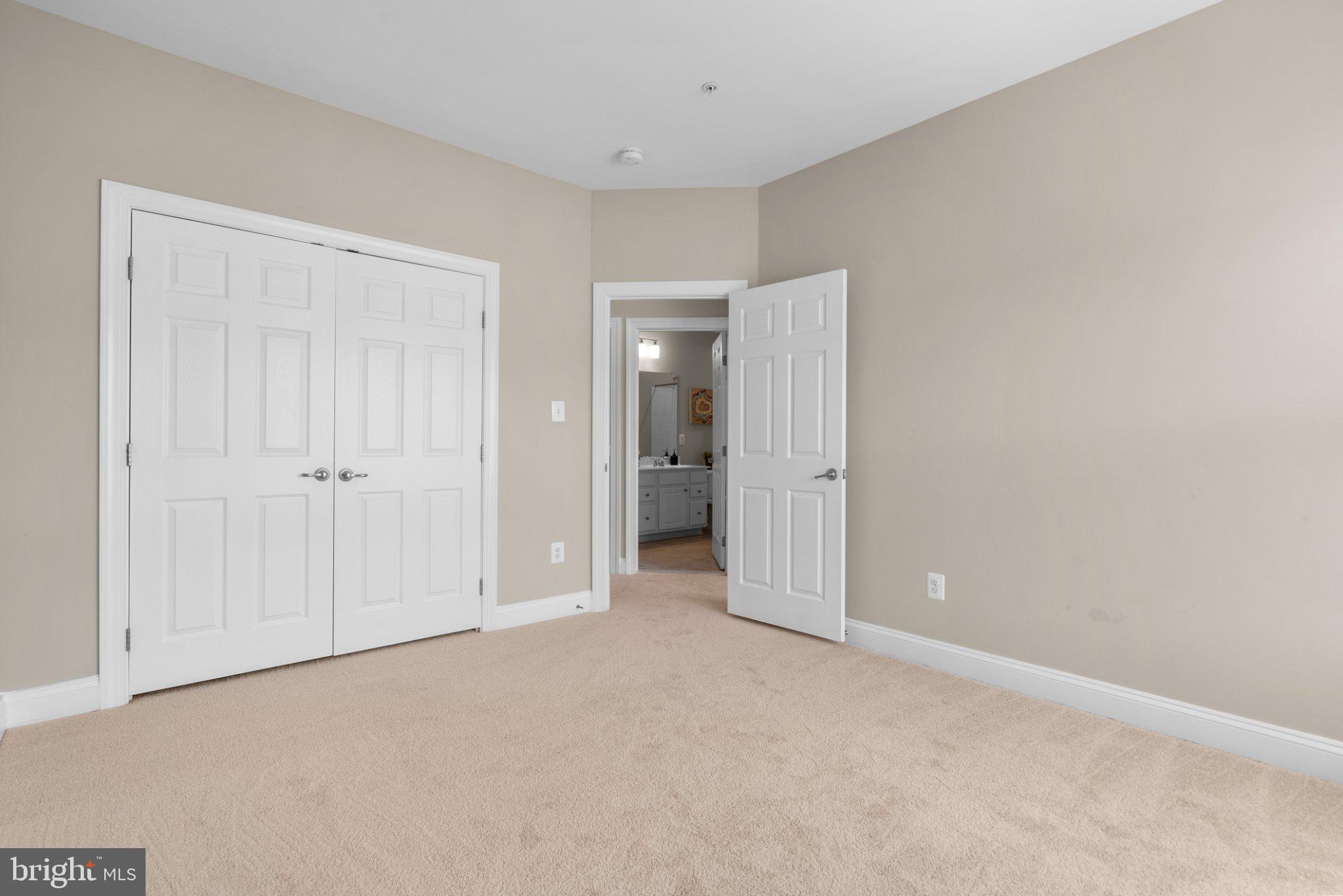 PARKLANDS AT WATKINS MILL - Residential