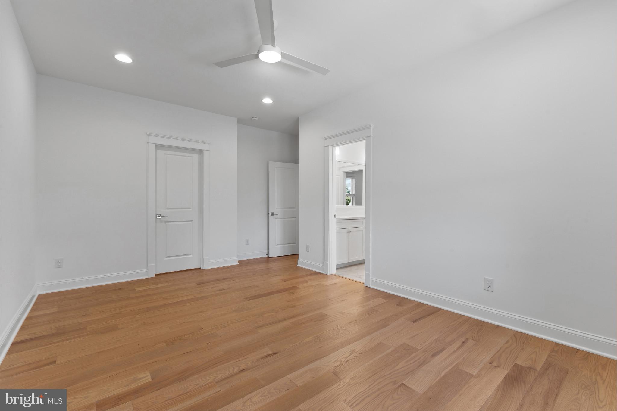 CHESTERBROOK GARDENS - Residential