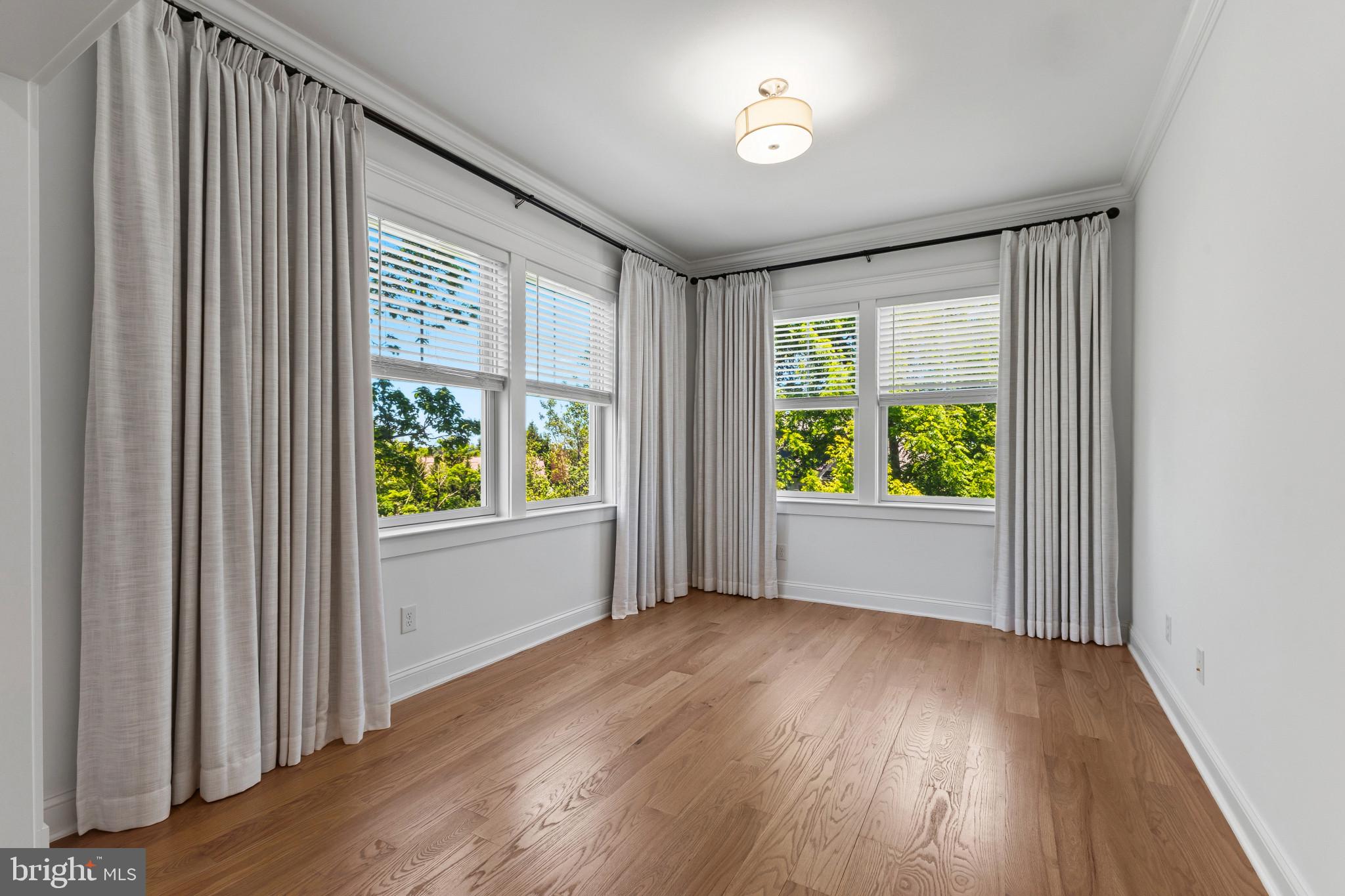 CHESTERBROOK GARDENS - Residential