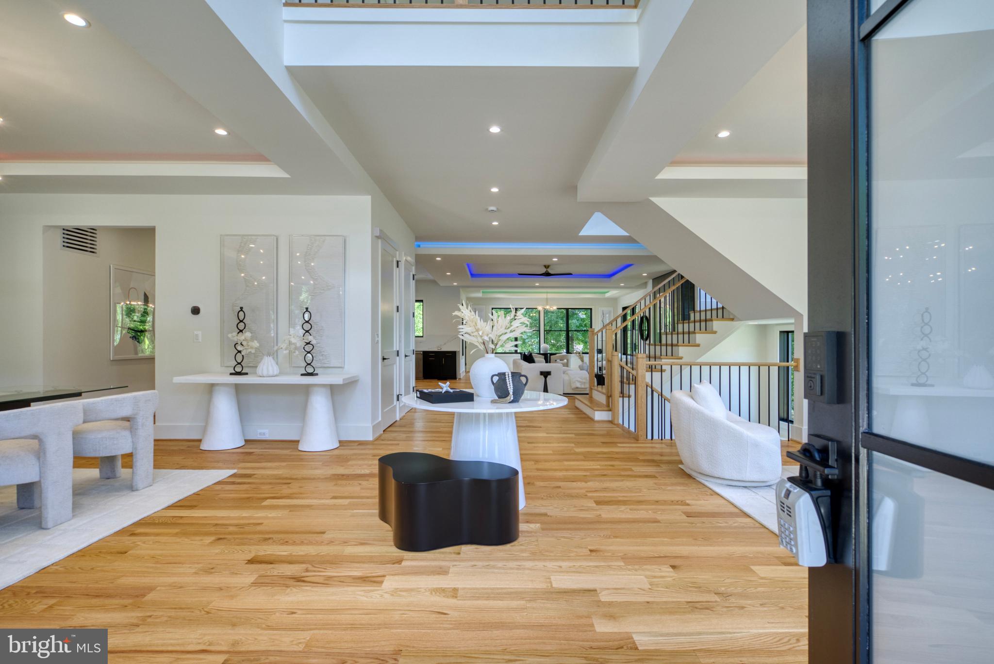 DEVON PARK - Residential