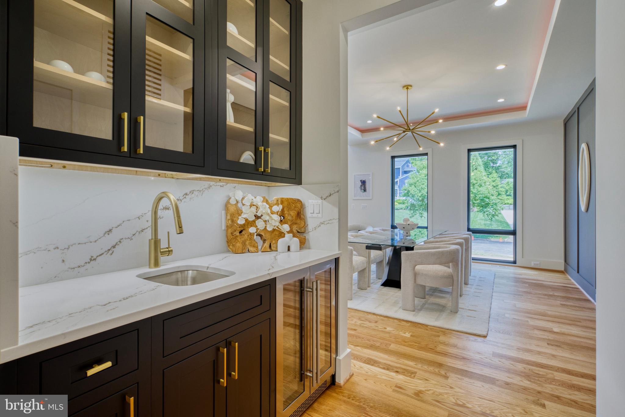 DEVON PARK - Residential