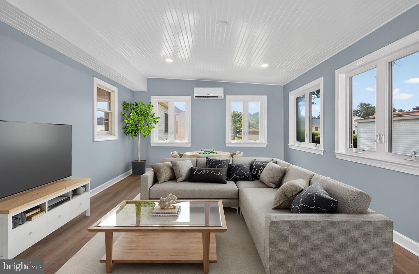 BEACHFIELD - Residential