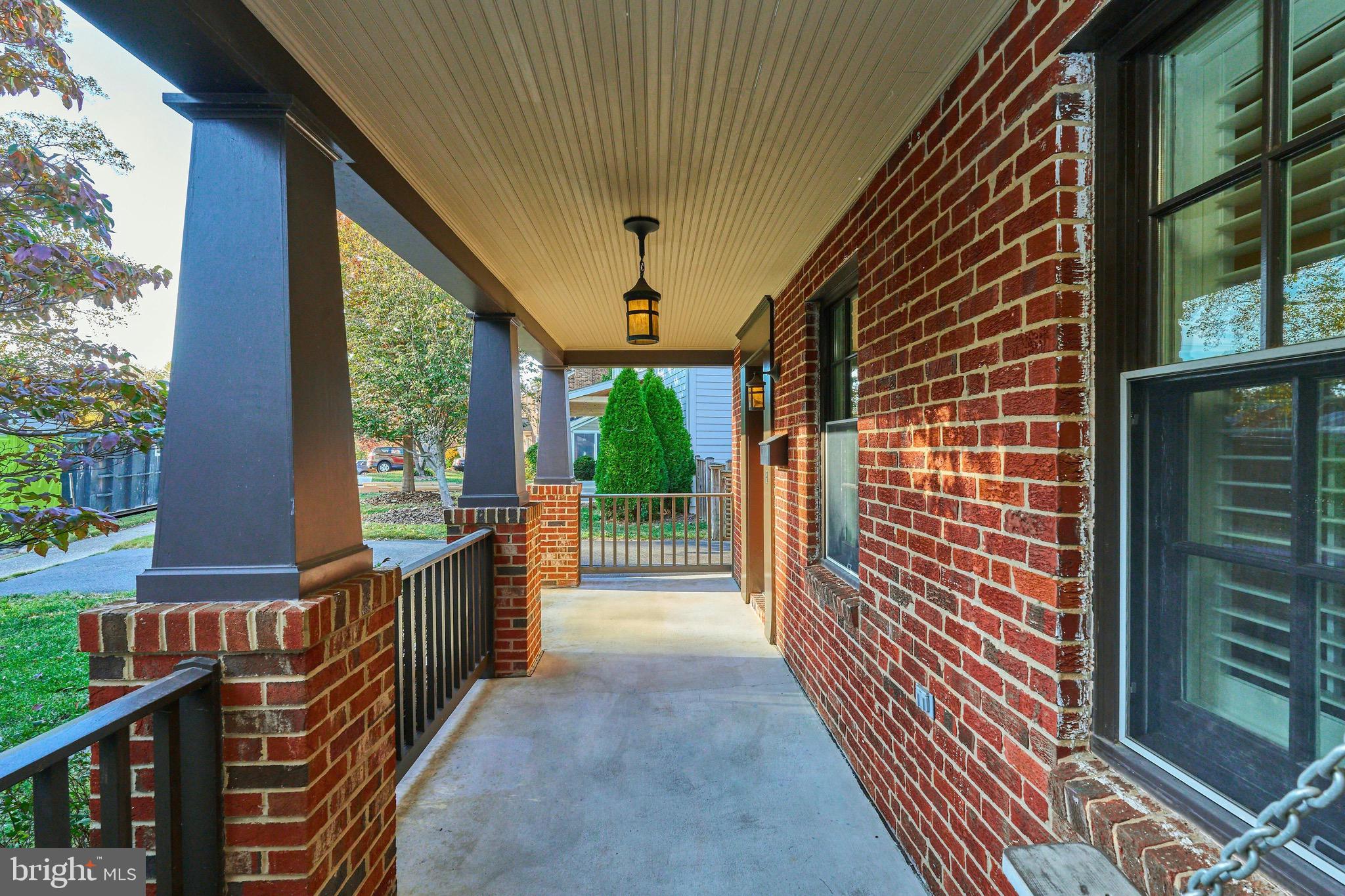 MADISON MANOR - Residential