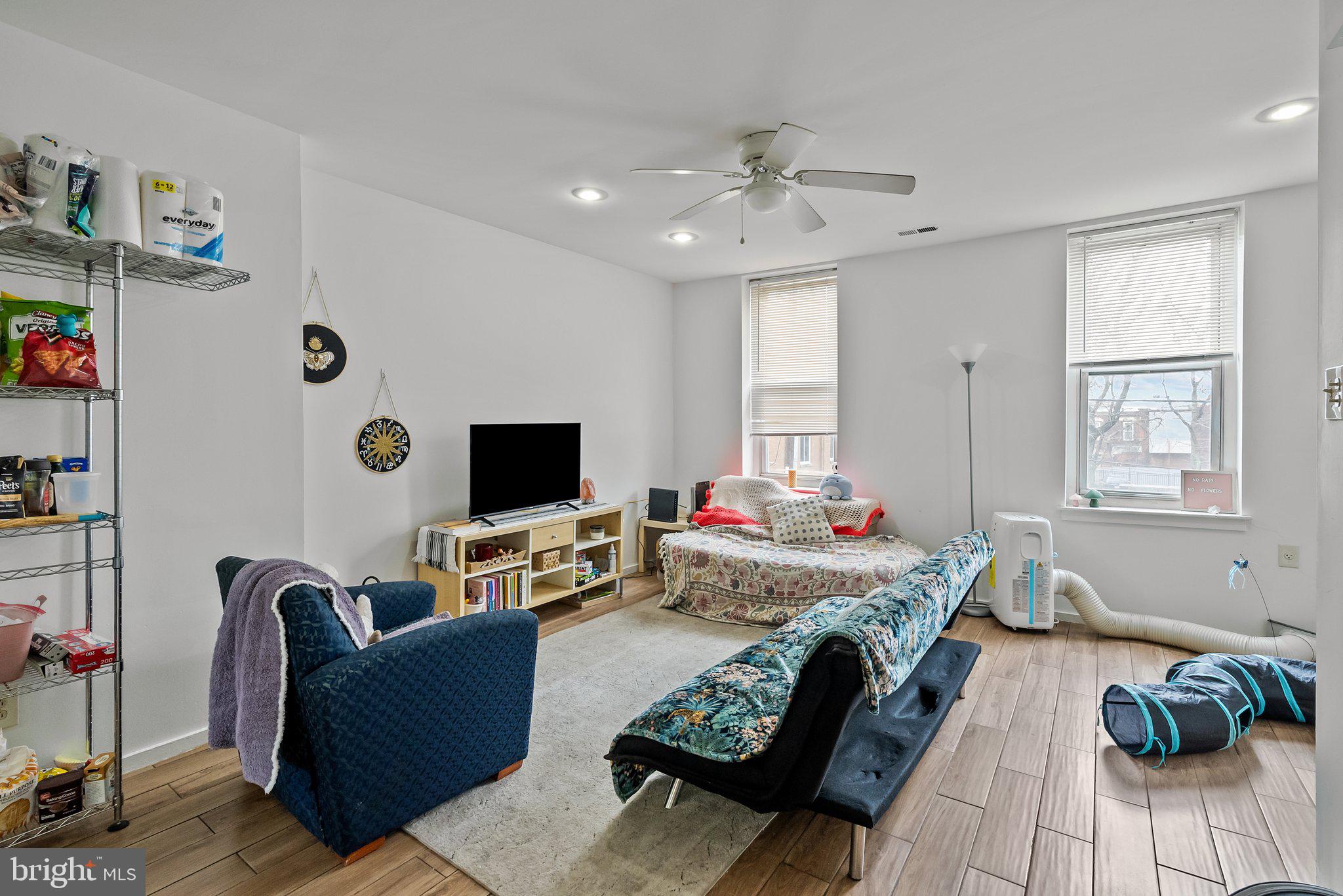 TEMPLE UNIVERSITY - Residential Lease