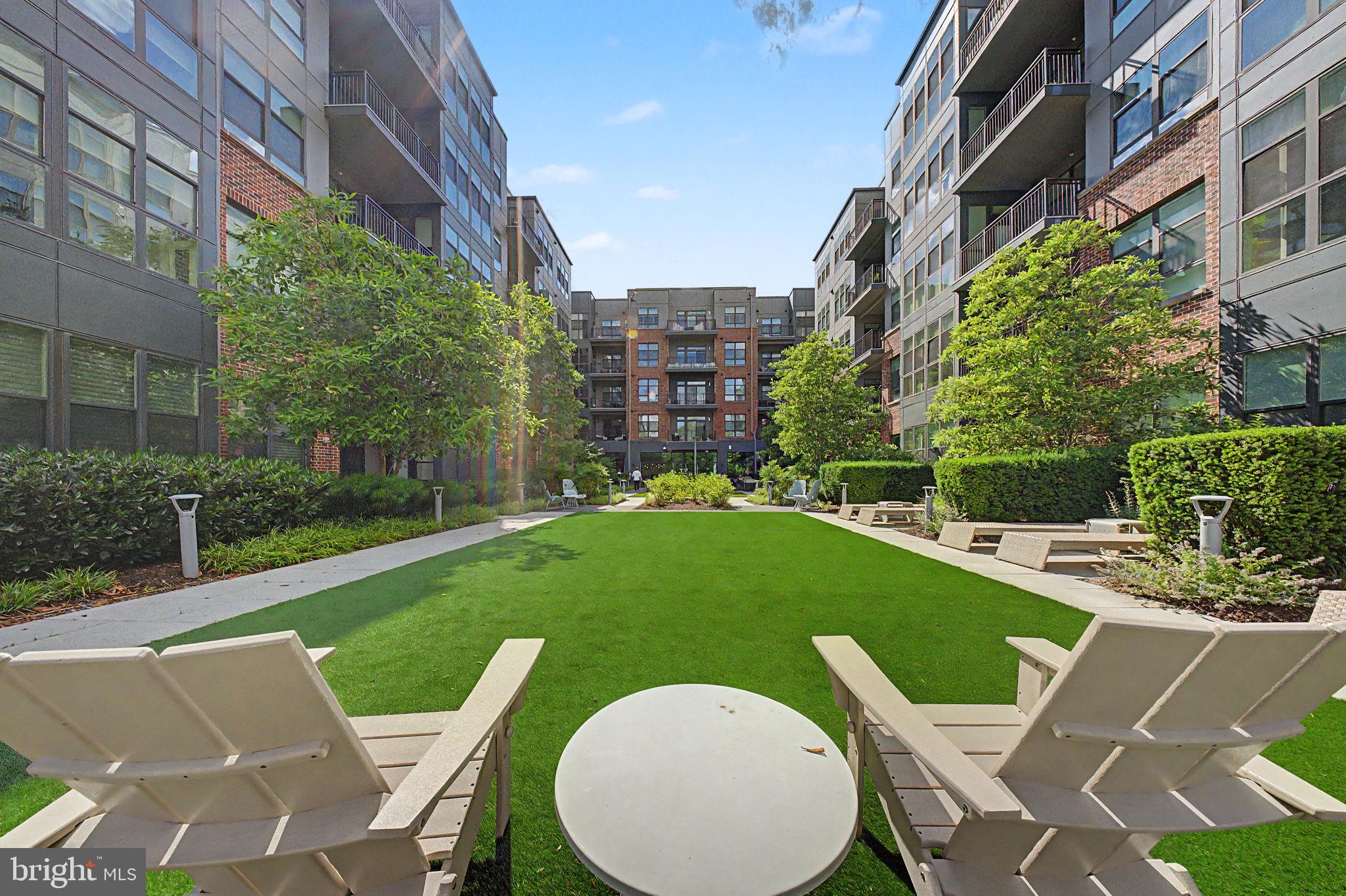 TYSONS CORNER - Residential