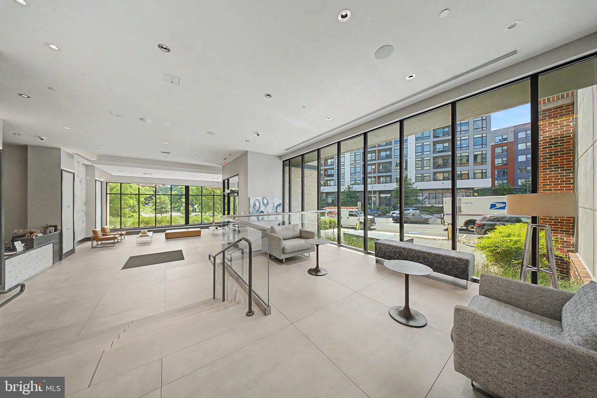 TYSONS CORNER - Residential