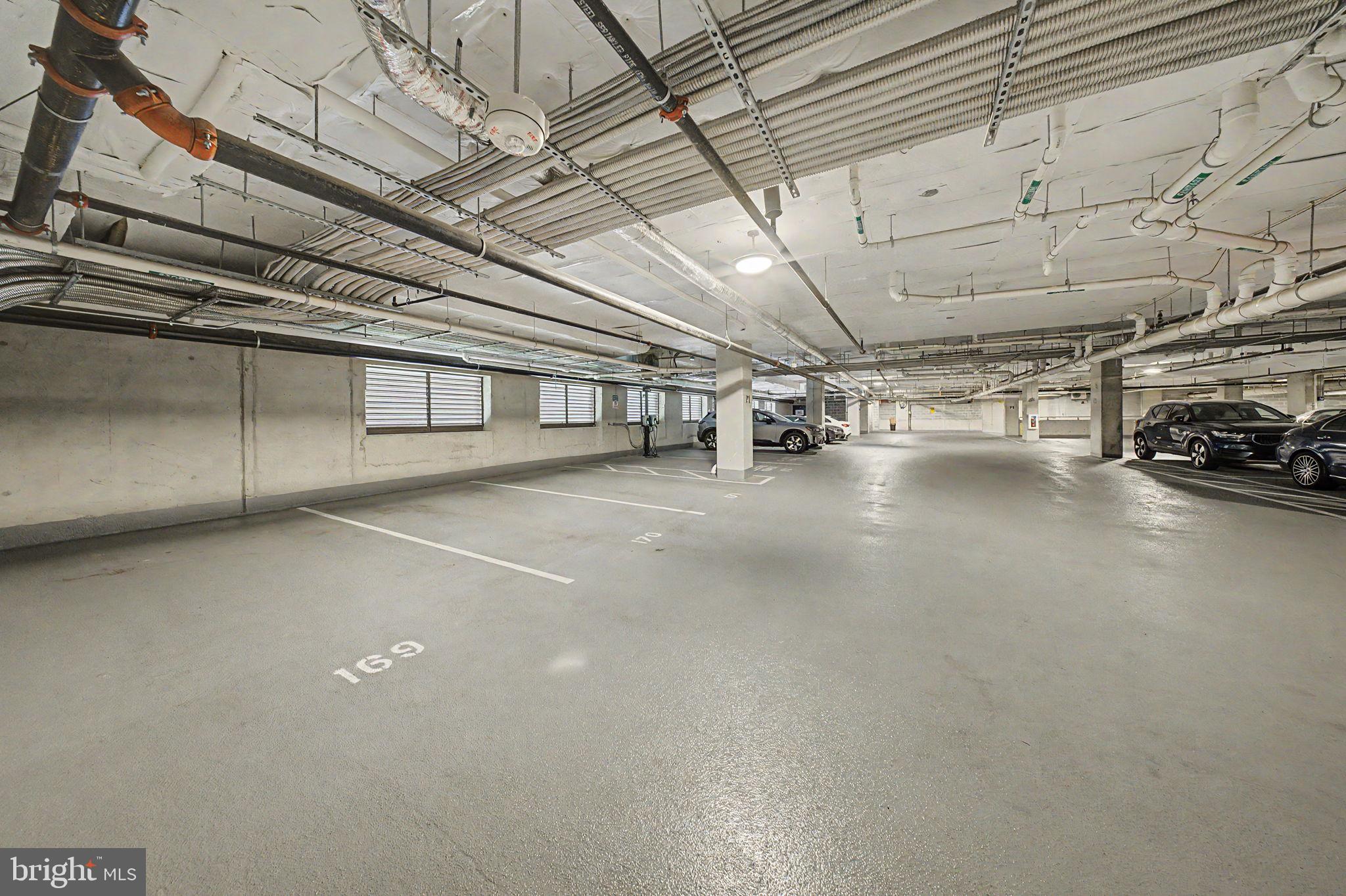 TYSONS CORNER - Residential
