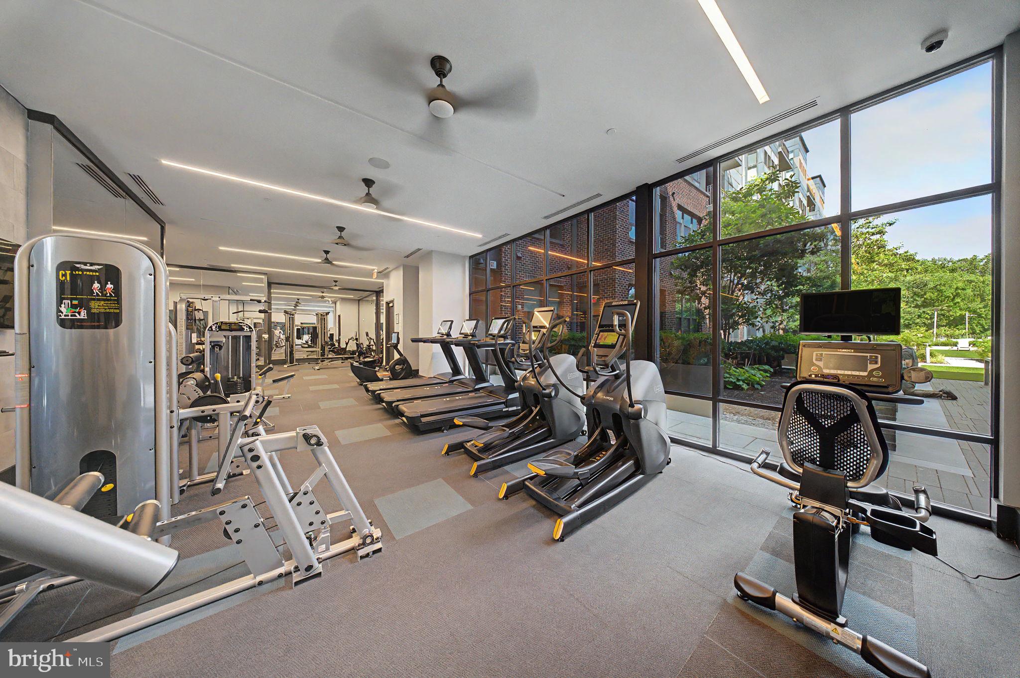 TYSONS CORNER - Residential