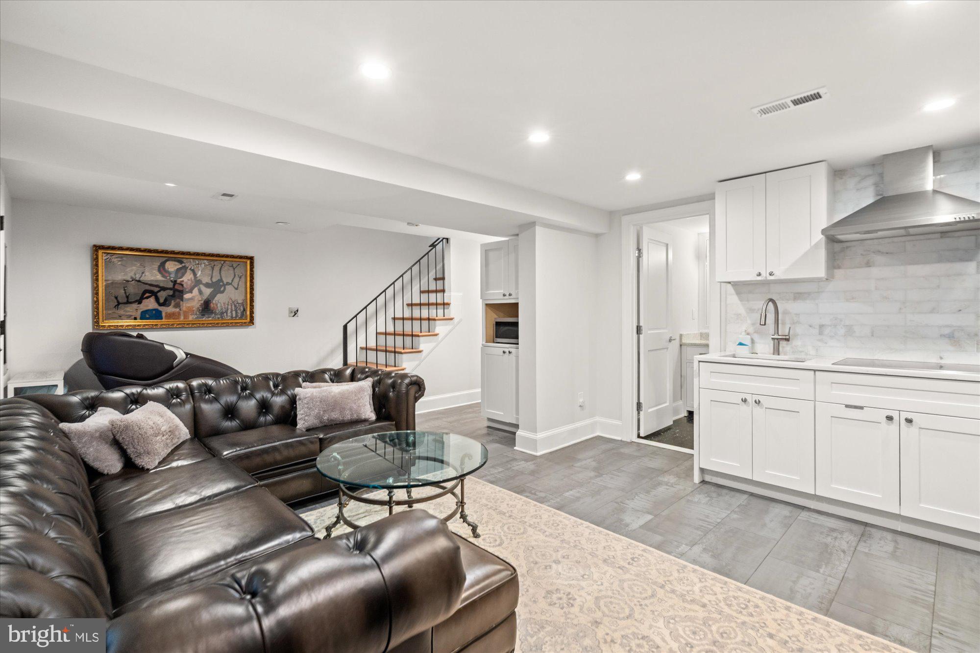 WOODLEY PARK - Residential