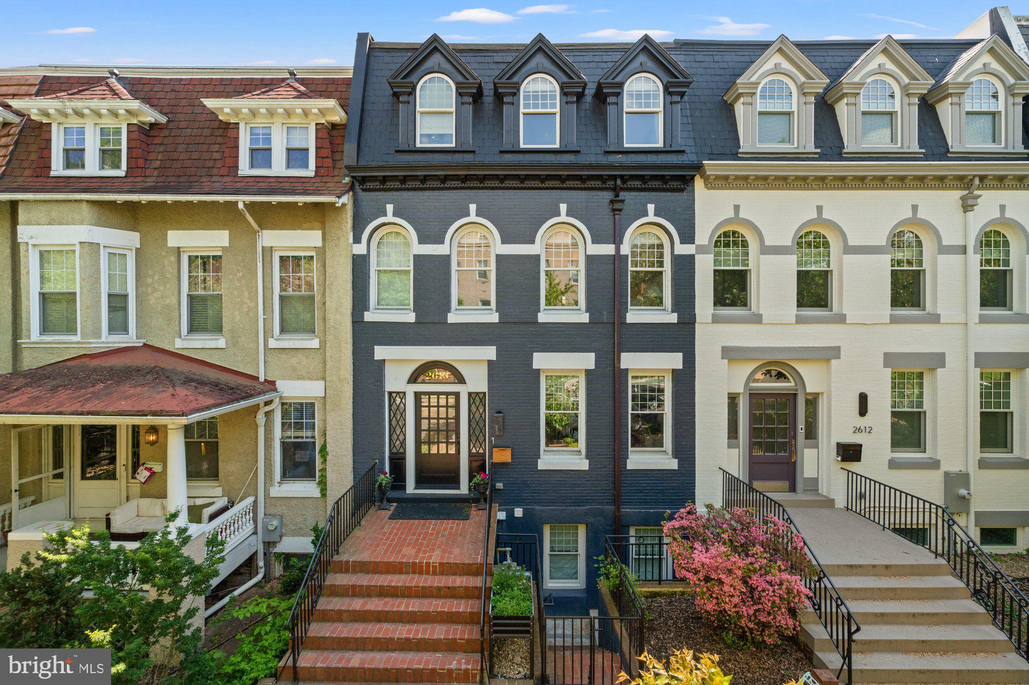 WOODLEY PARK - Residential