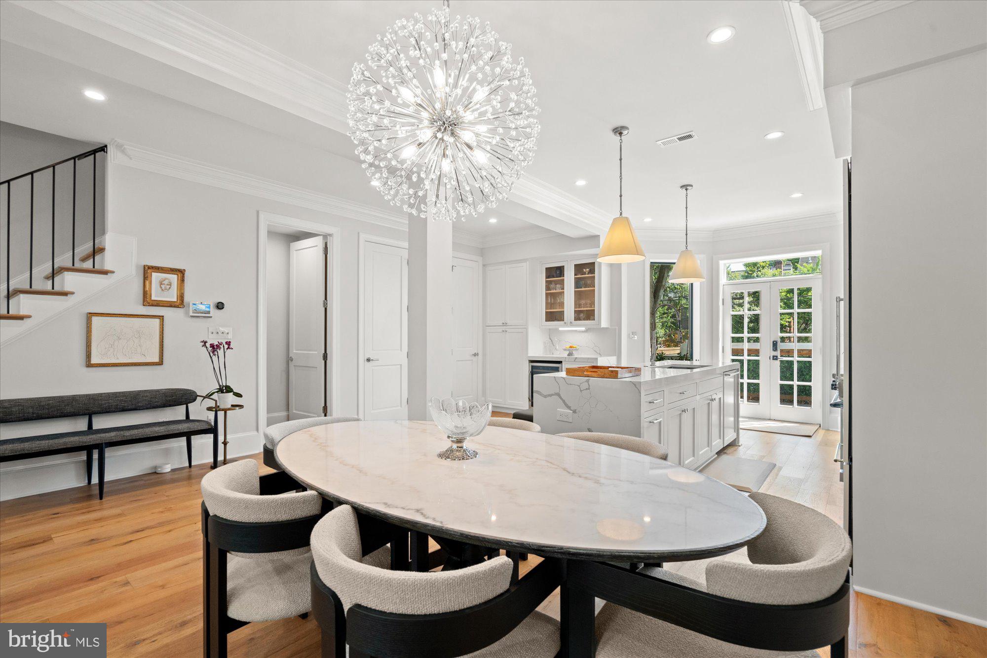 WOODLEY PARK - Residential