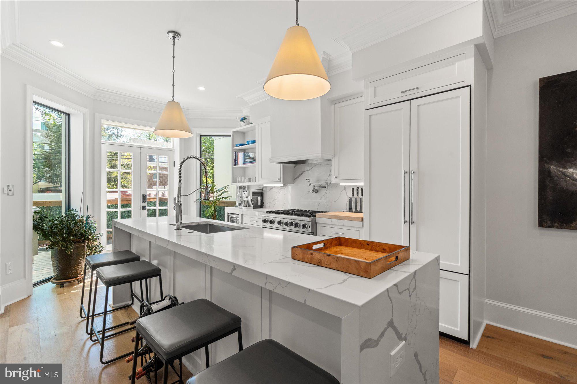 WOODLEY PARK - Residential