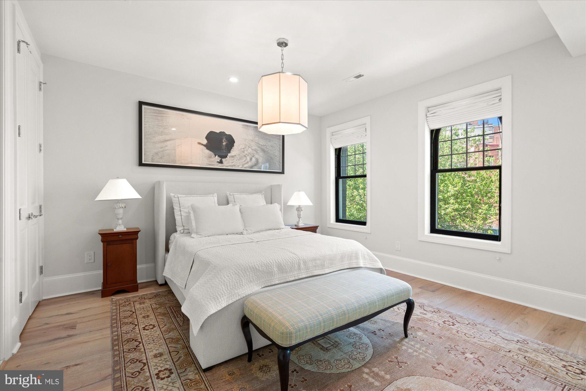 WOODLEY PARK - Residential