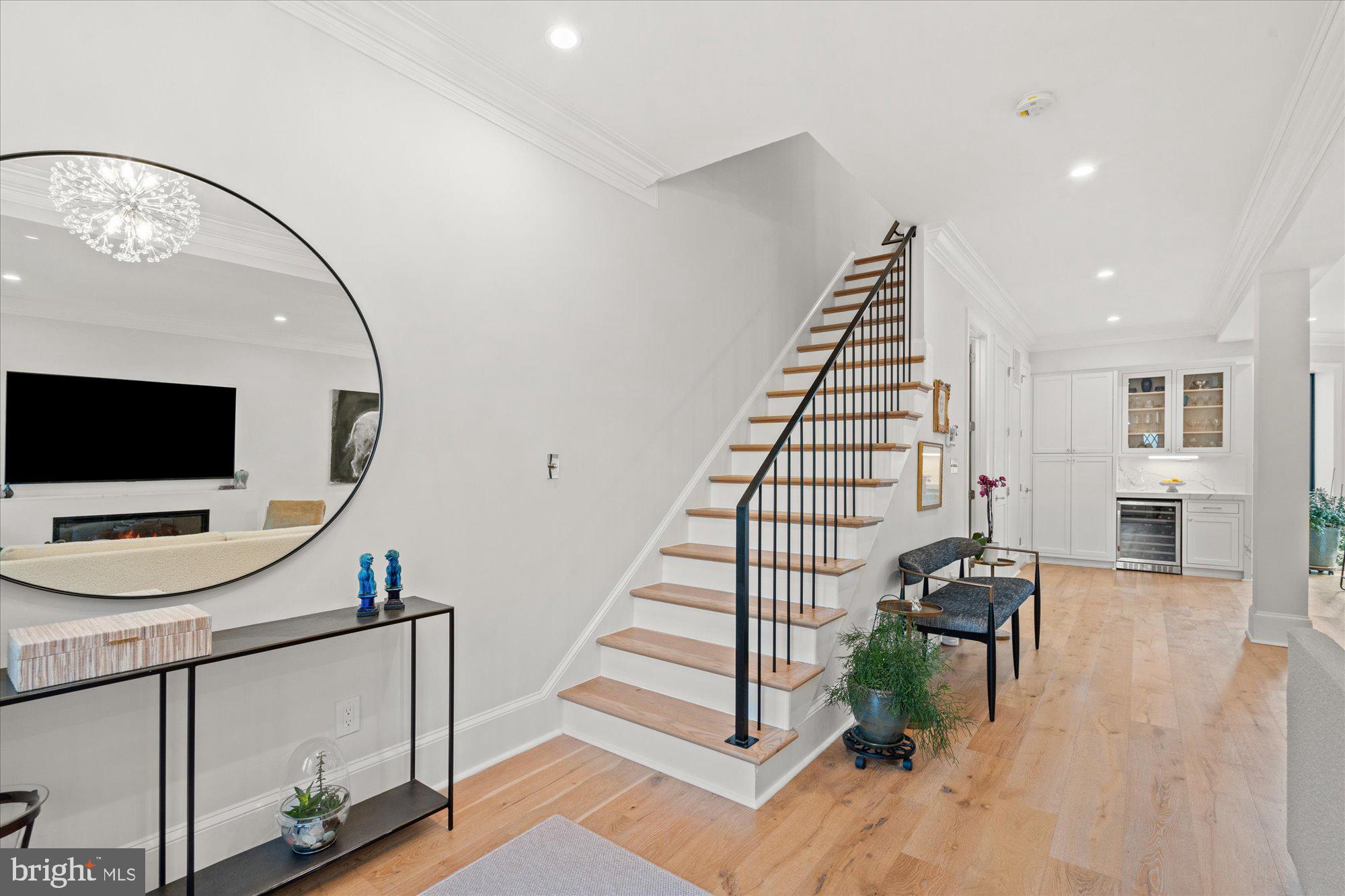WOODLEY PARK - Residential