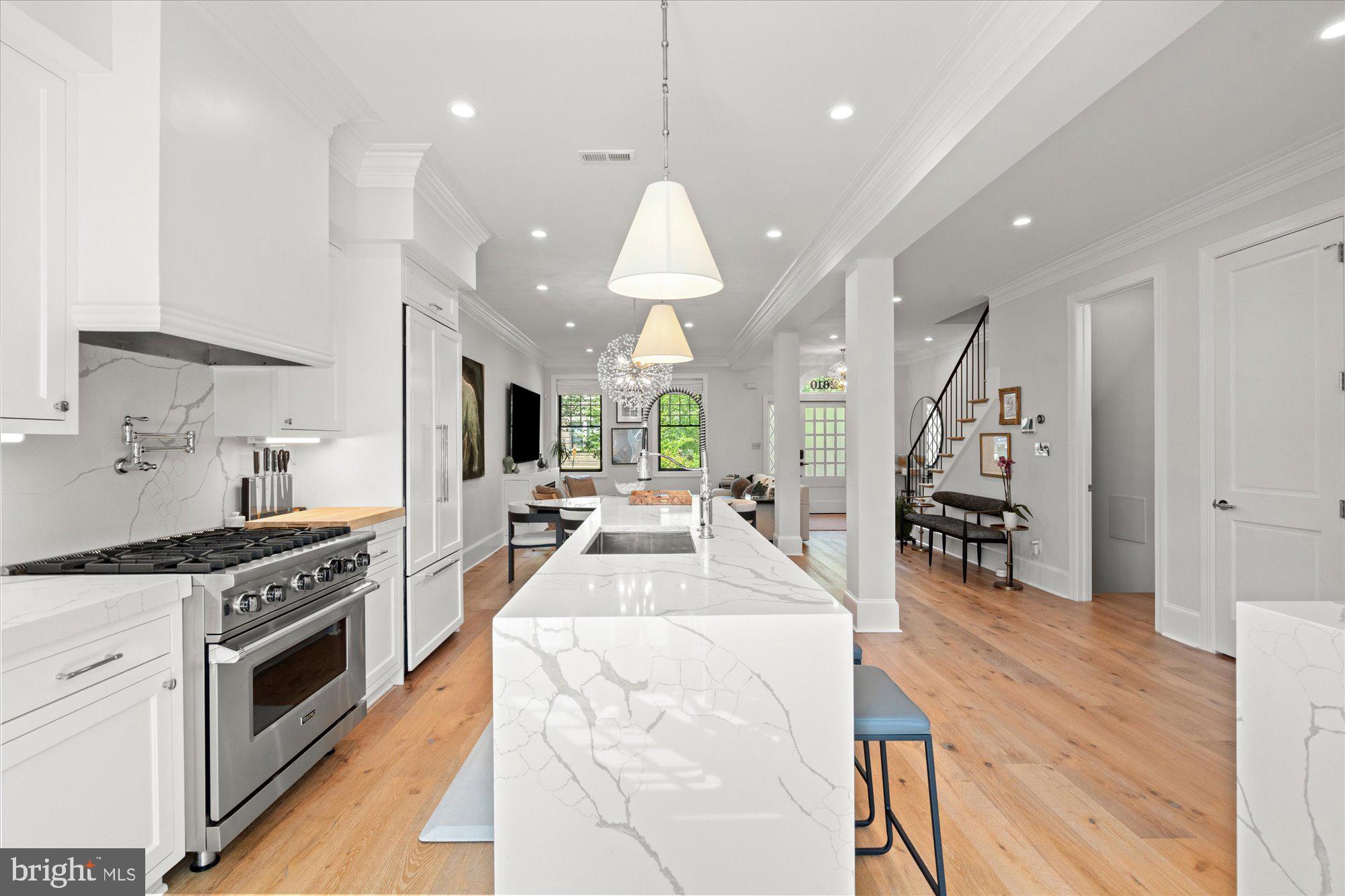 WOODLEY PARK - Residential