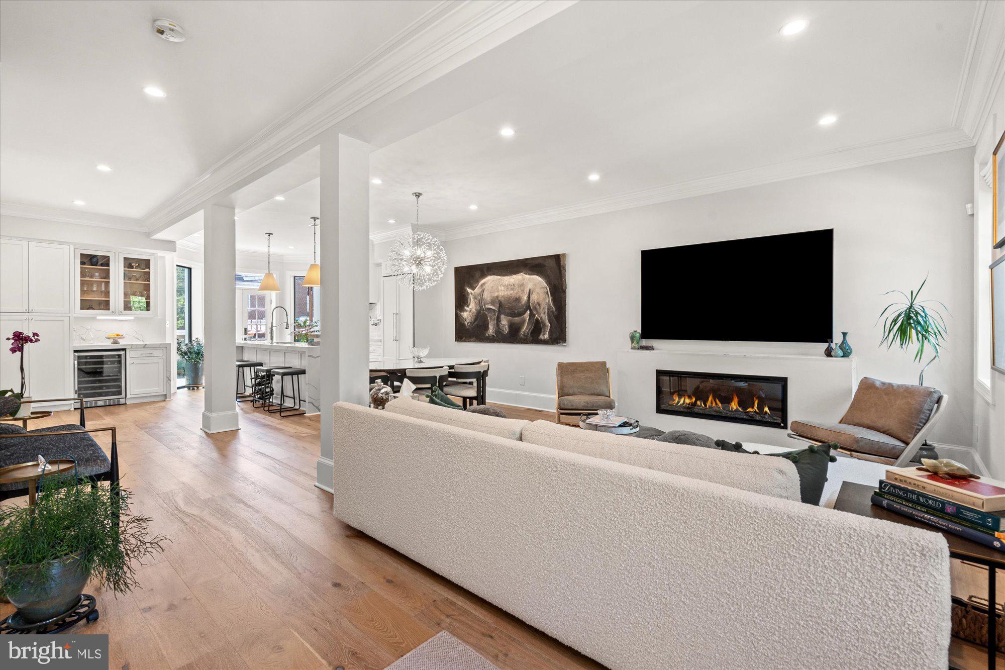 WOODLEY PARK - Residential