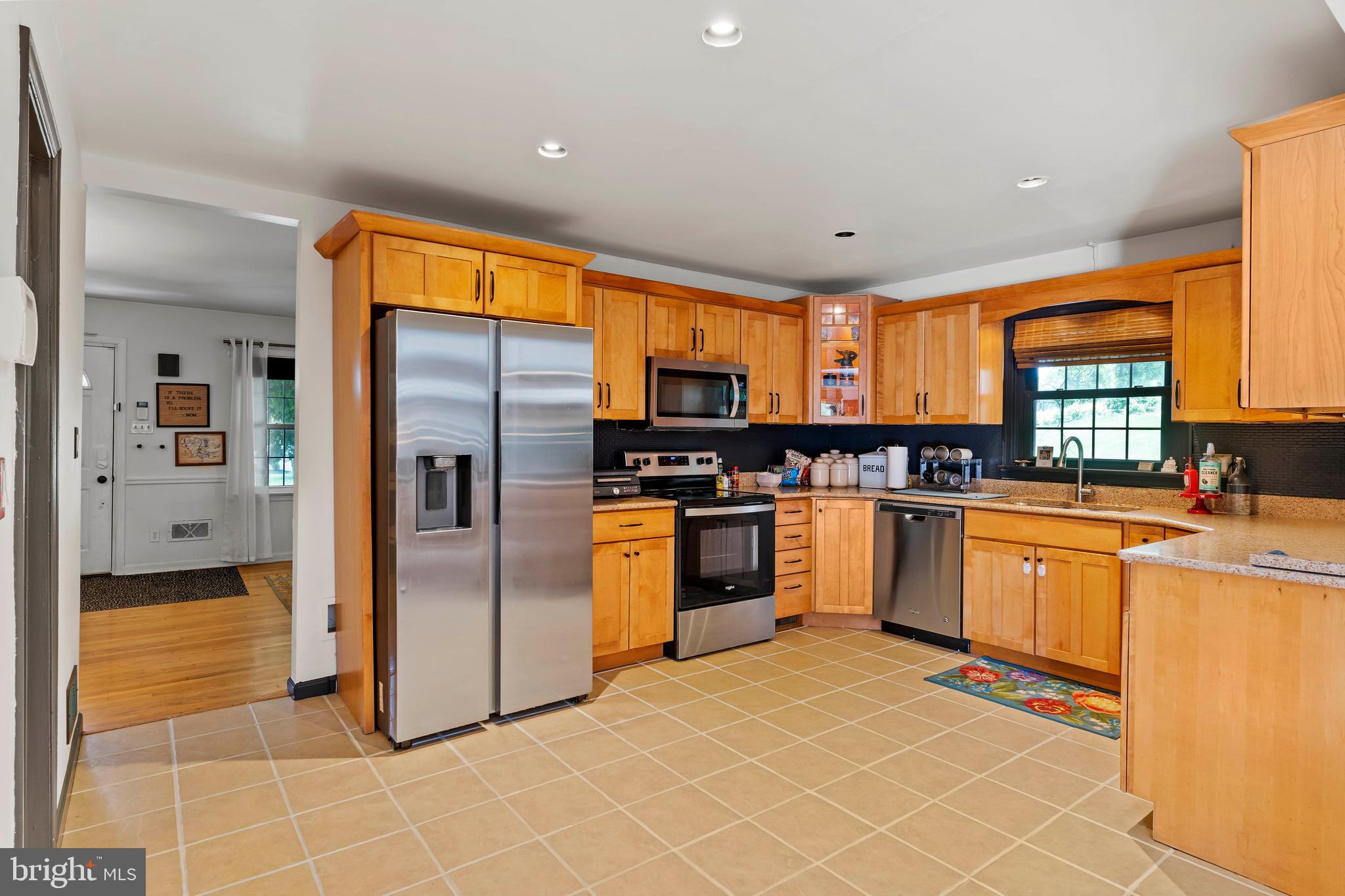 LONG MEADOWS - Residential