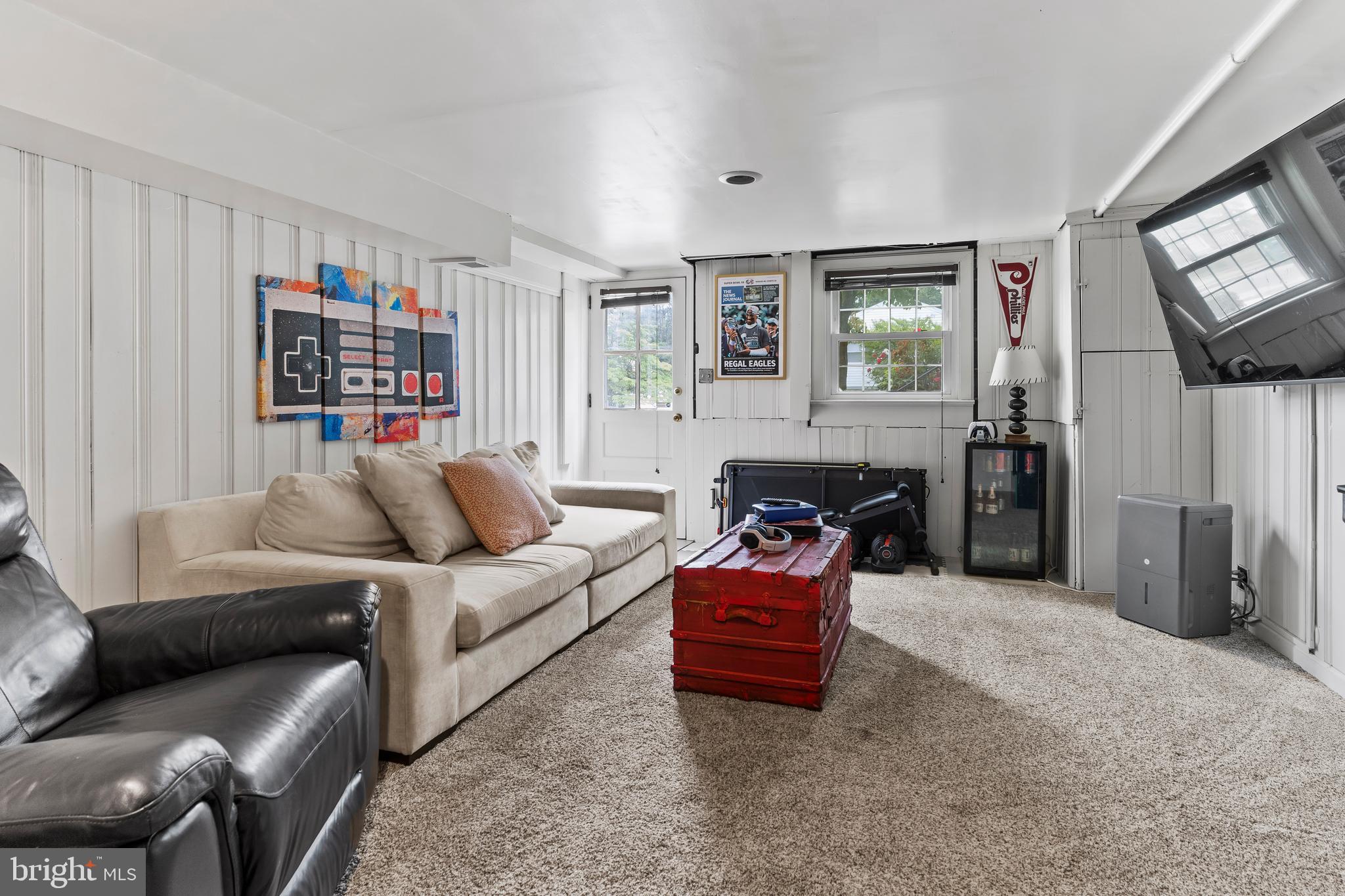 LONG MEADOWS - Residential