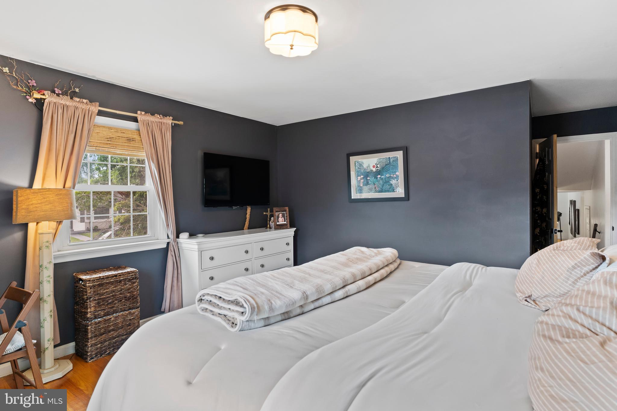 LONG MEADOWS - Residential